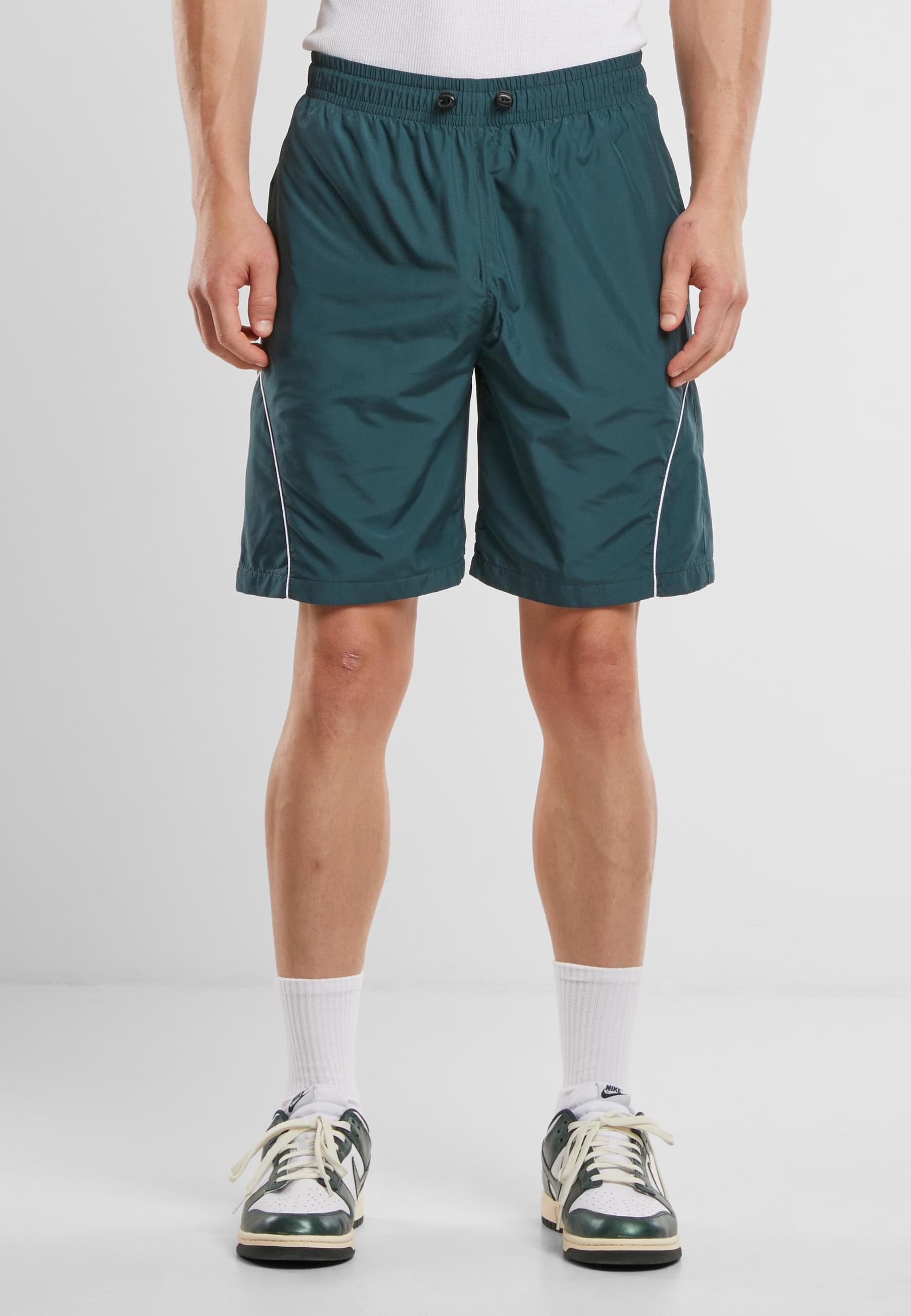 URBAN CLASSICS Shorts »Urban Classics Piped Panel Trackshorts«, (1 tlg.)