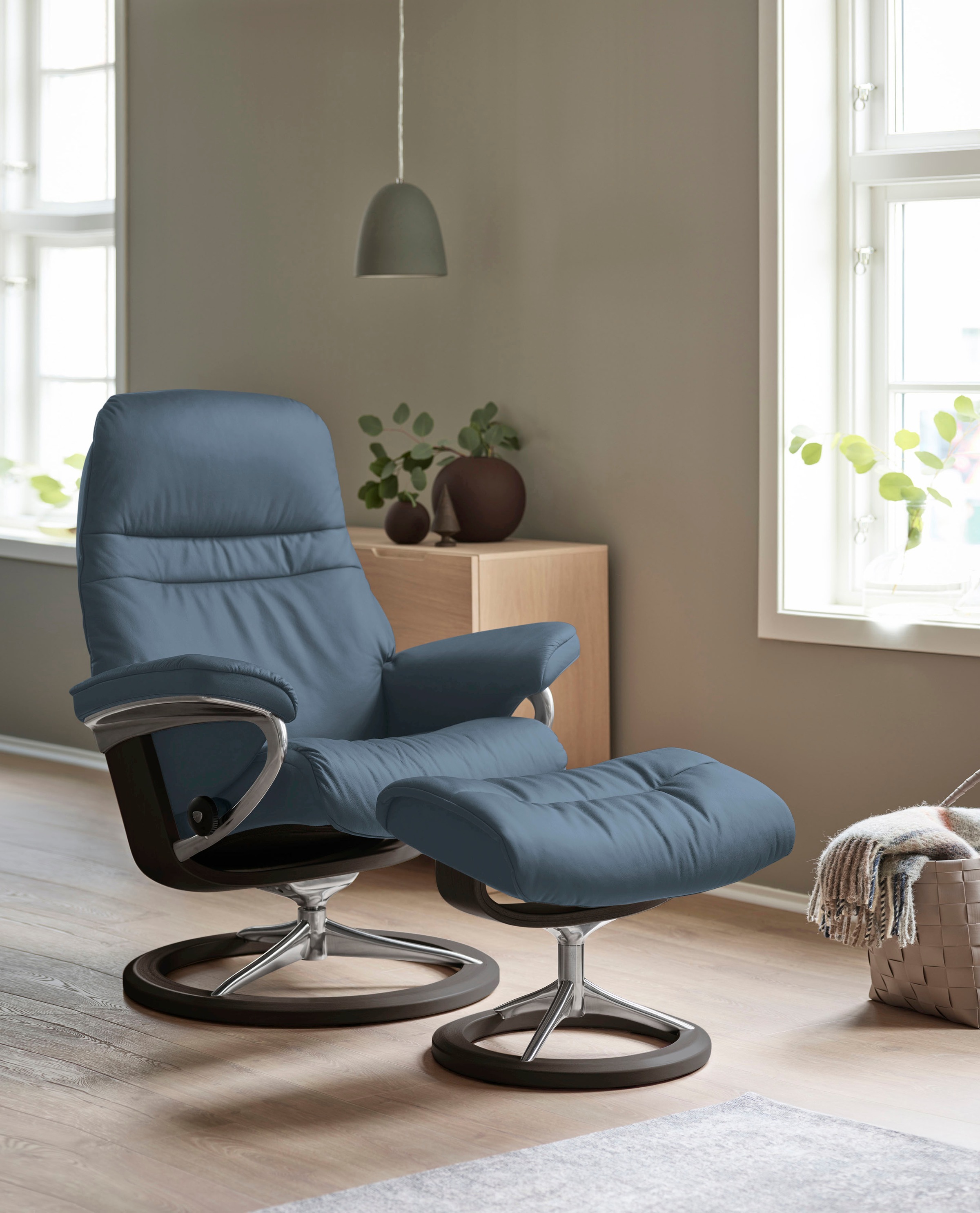 Stressless® Relaxsessel »Sunrise«, (Set, Relaxsessel mit Hocker), mit Signature Base, Größe S, Gestell Wenge