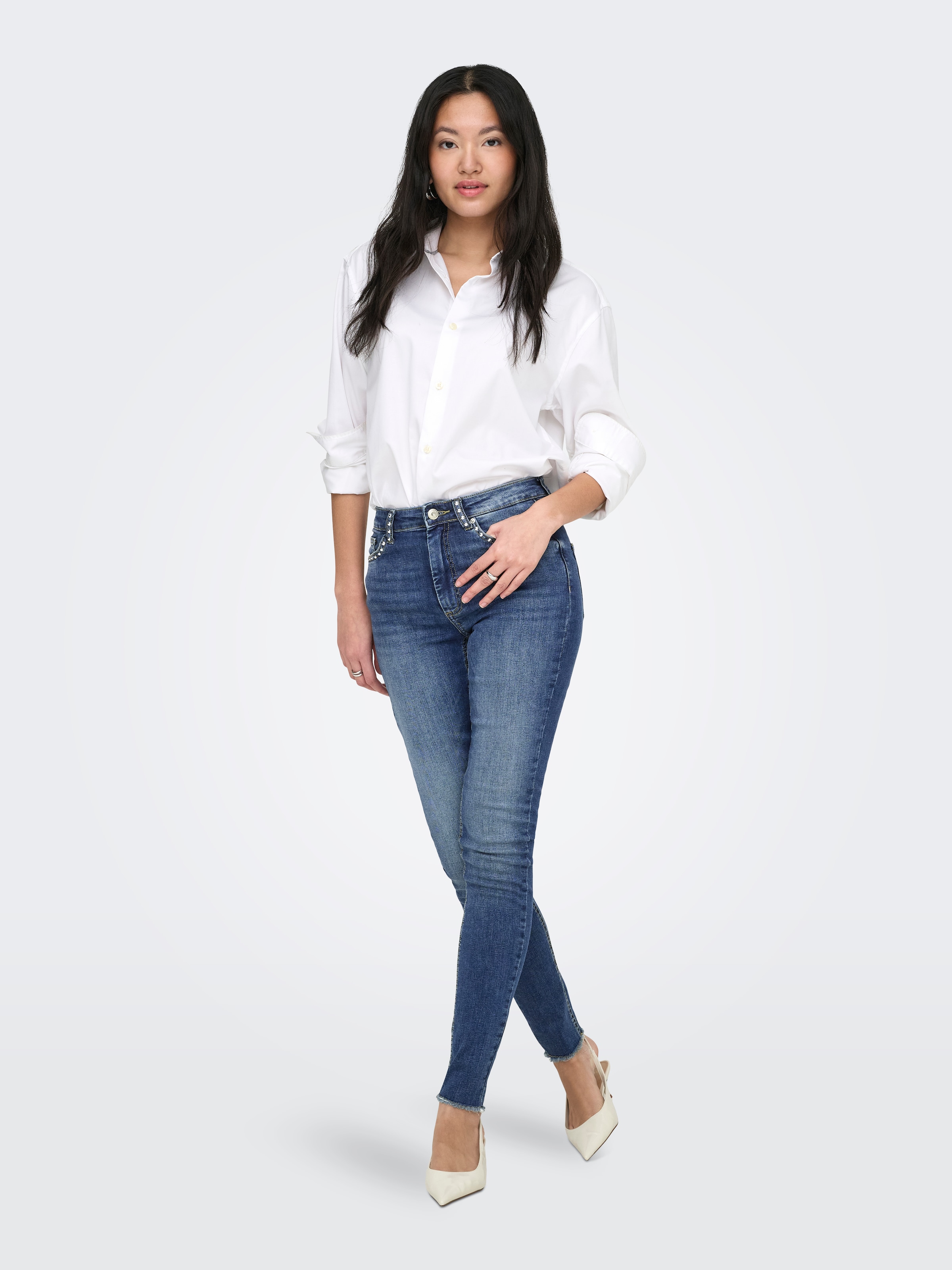 ONLY Skinny-fit-Jeans »ONLWAUW HW SPARKLE SKINNY DNM« mit Glitzersteinchen Detail