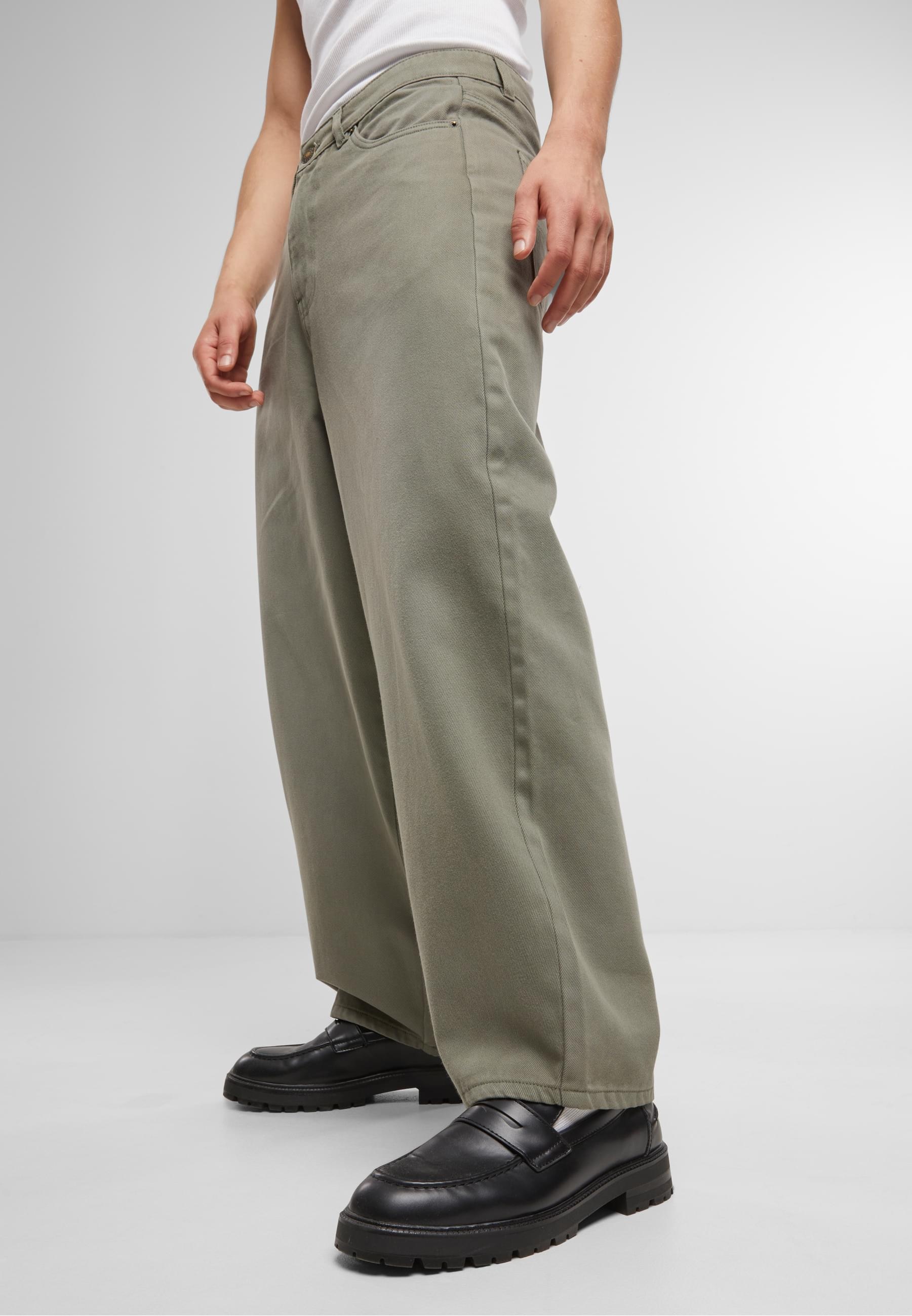 URBAN CLASSICS Bequeme Jeans »Urban Classics Tapered Heavy Ounce Baggy Jeans«