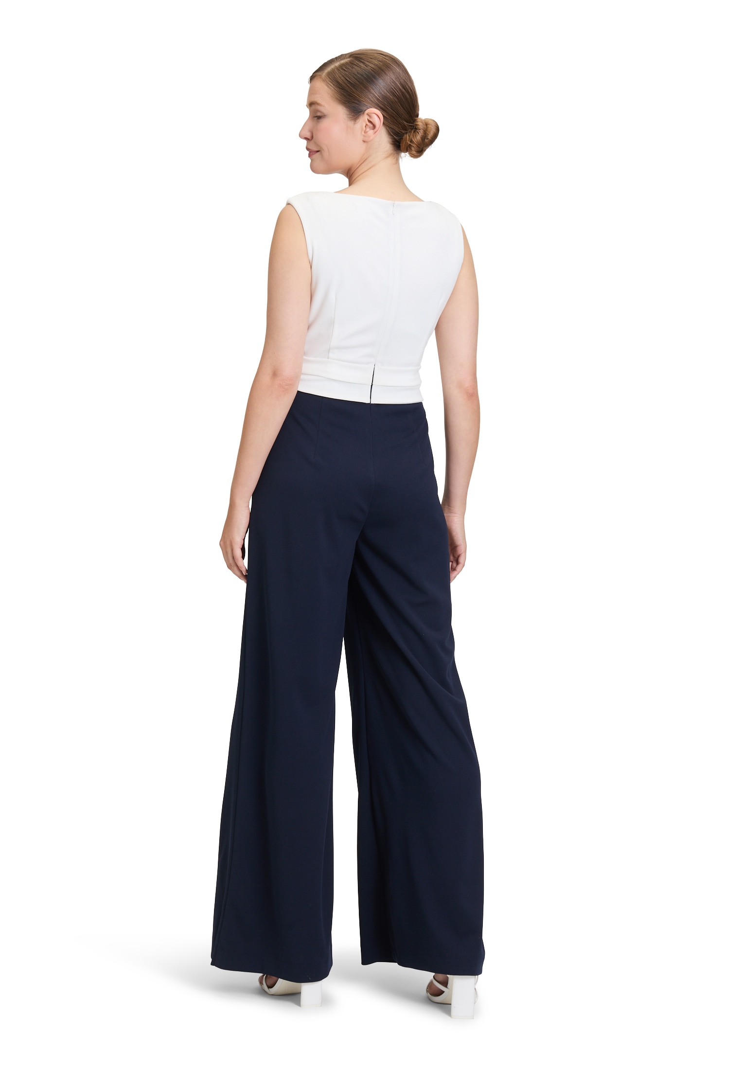 Vera Mont Overall »Vera Mont Jumpsuit mit weitem Bein«, (1 tlg.), Bunddetail