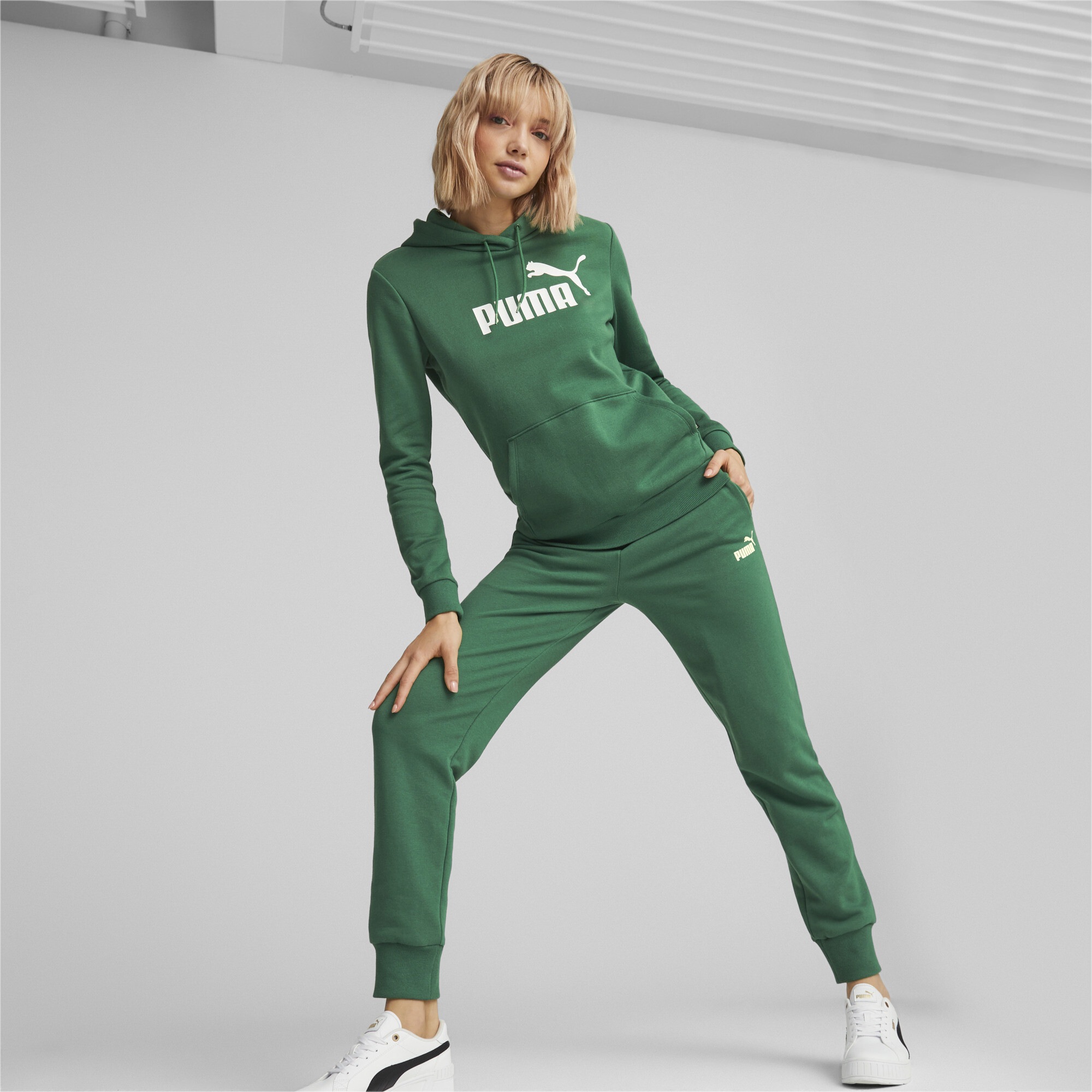 PUMA Sporthose »Essentials Jogginghose Damen«