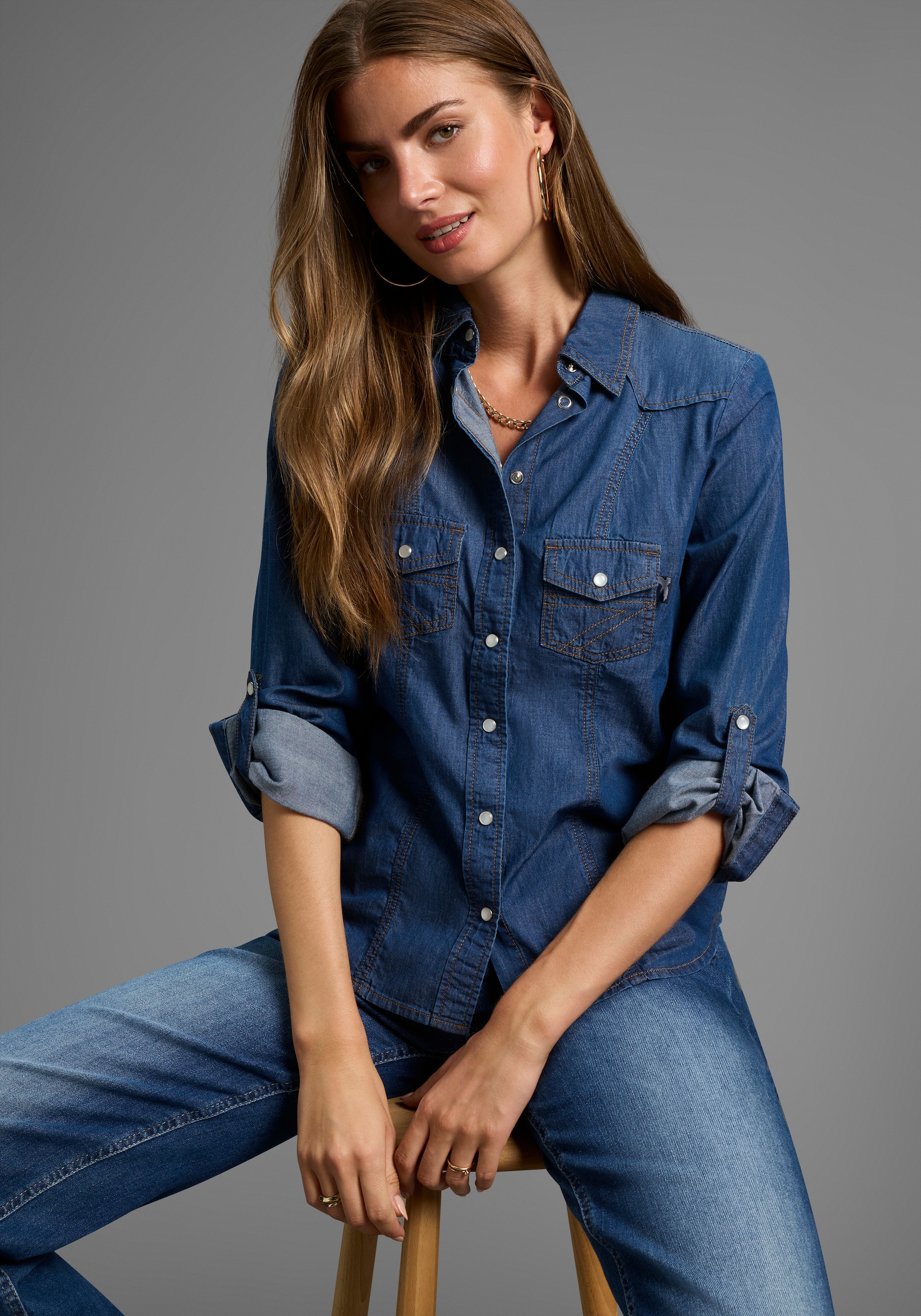 Arizona Jeansbluse "mit Druckknöpfen in Perlmuttoptik", und Krempelärmeln günstig online kaufen