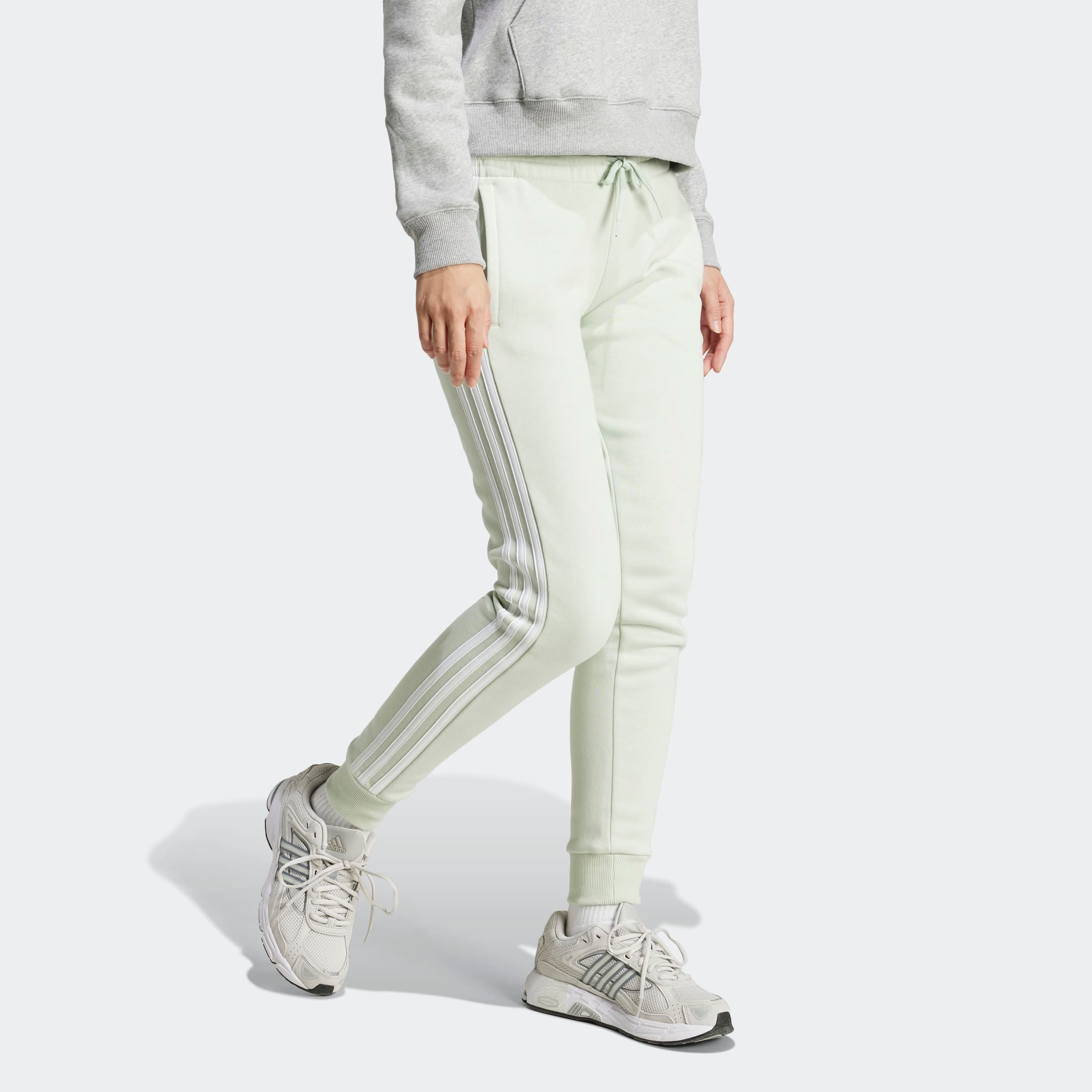 adidas Sportswear Sporthose »ESSENTIALS 3STREIFEN«, (1 tlg.)