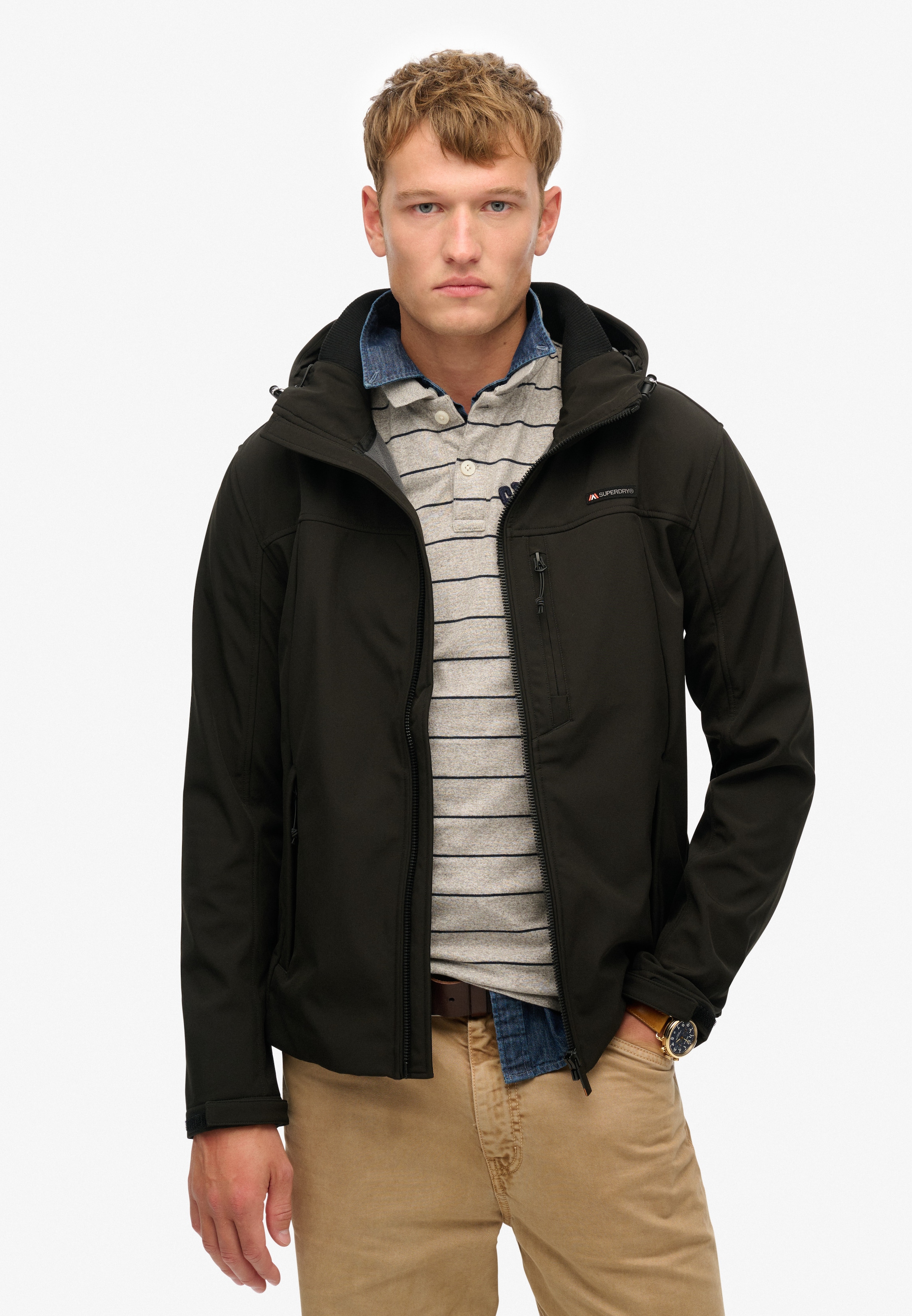 Superdry Outdoorjacke »HOODED SOFT SHELL TREKKER JKT«, mit Kapuze