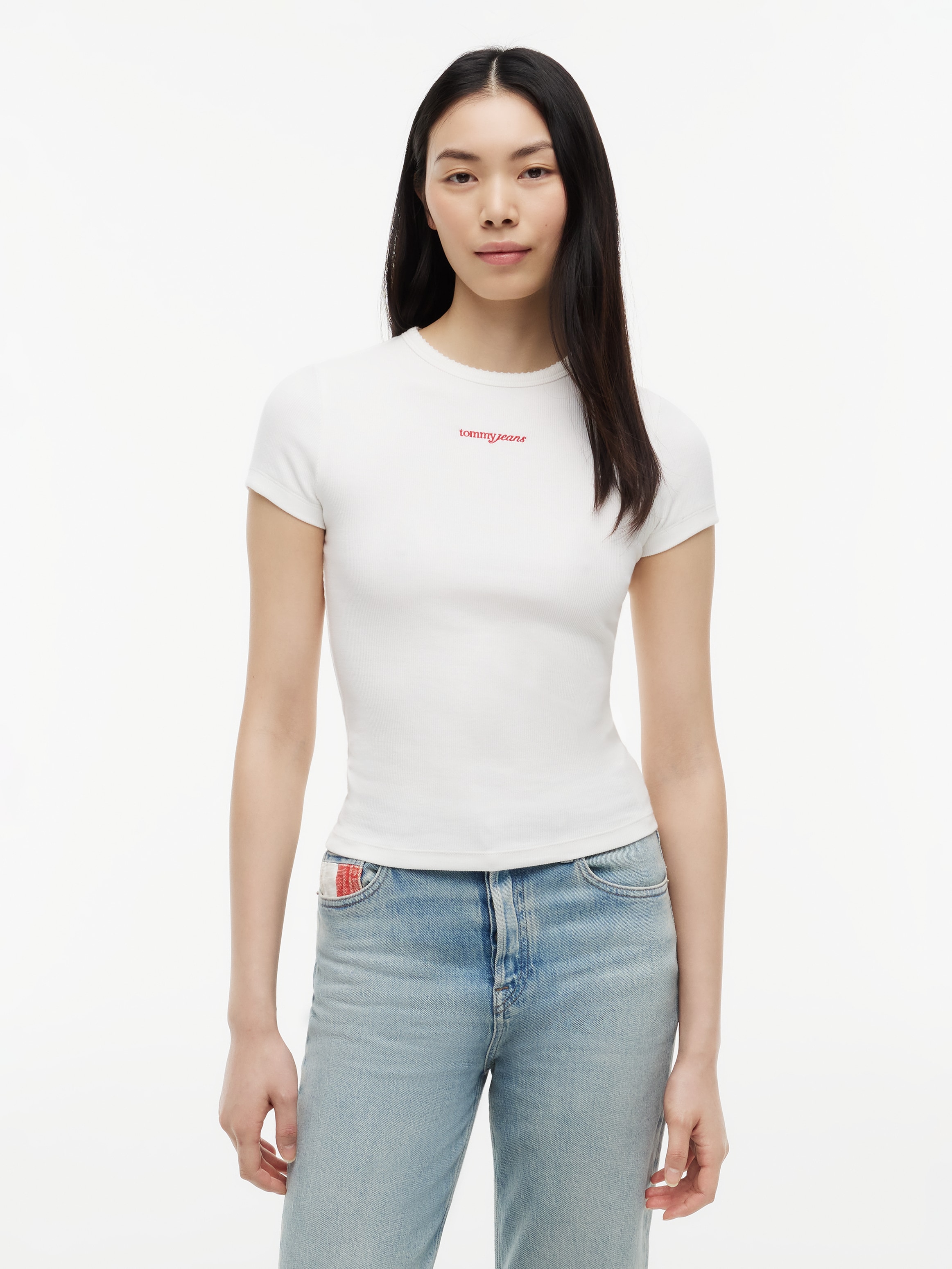 Tommy Jeans Kurzarmshirt "TJW SLIM SCRIPT RIB SS TEE" Baumwollmischung, slim fit, in gerippter Struktur