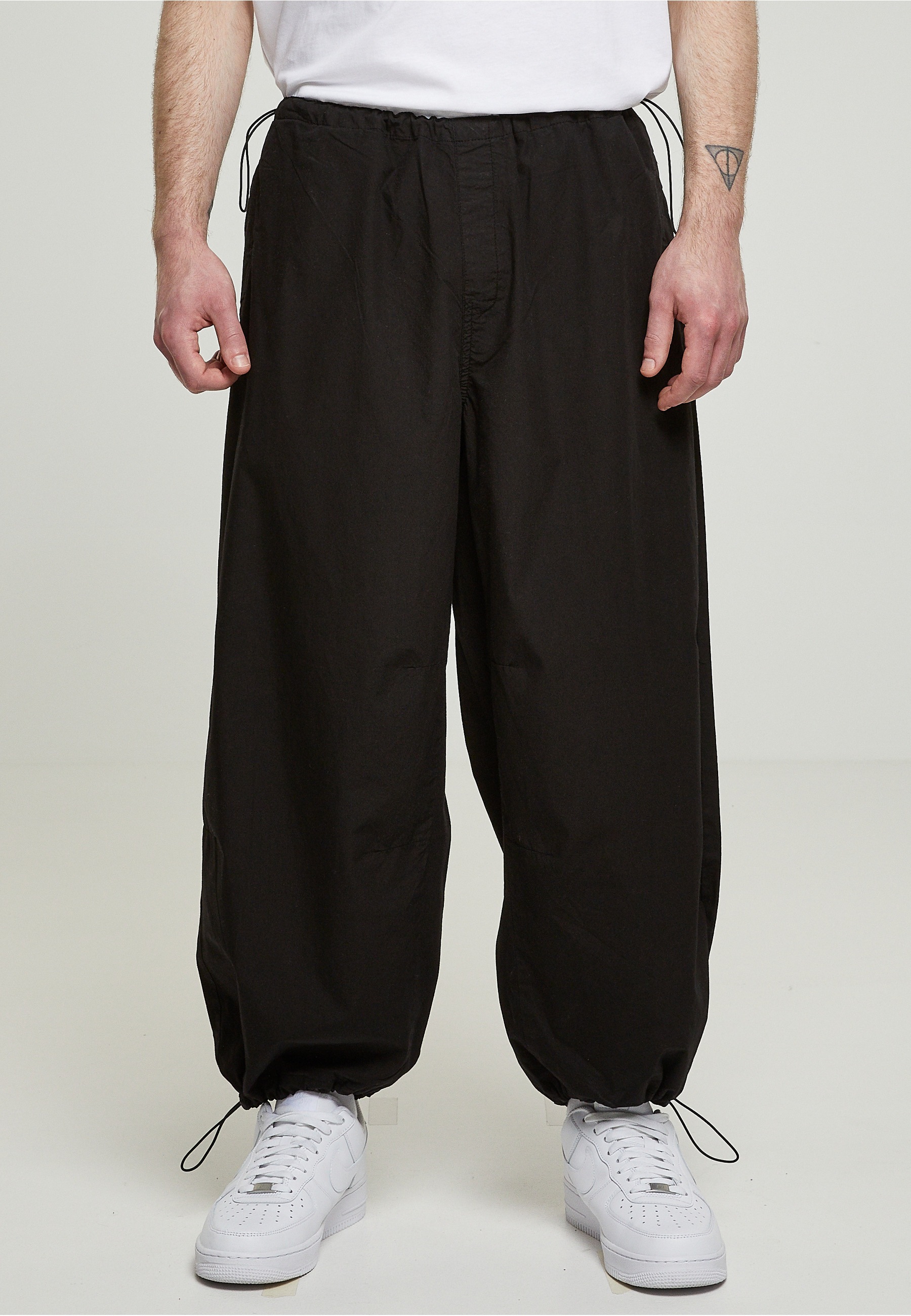 URBAN CLASSICS Stoffhose »Urban Classics Herren Popline Parachute Pants«
