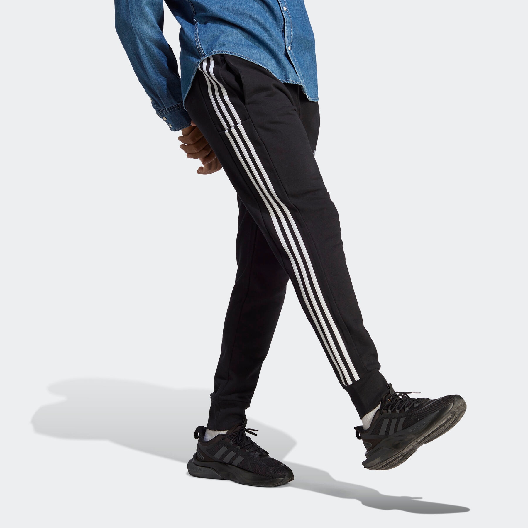 adidas Sportswear Sporthose "ESSENTIALS FRENCH TERRY TAPERED CUFF 3STREIFEN günstig online kaufen