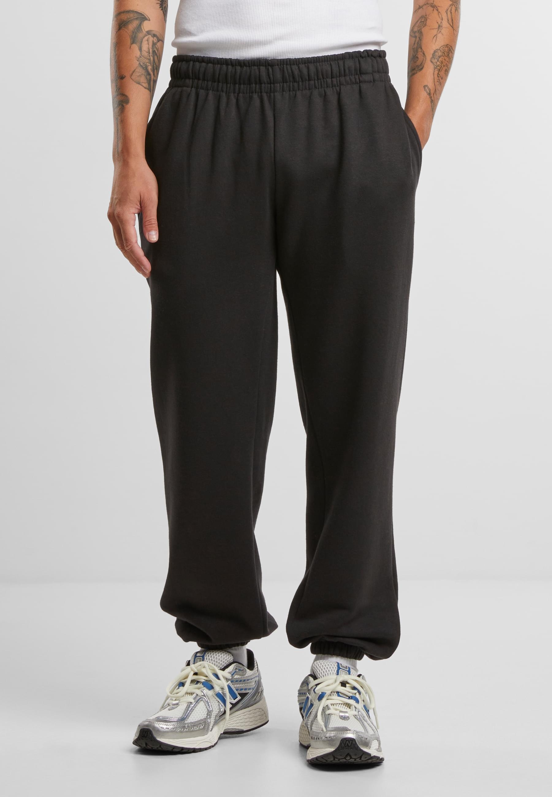 URBAN CLASSICS Jogginghose »Urban Classics Basic Essential Sweatpants«, (1 tlg.)