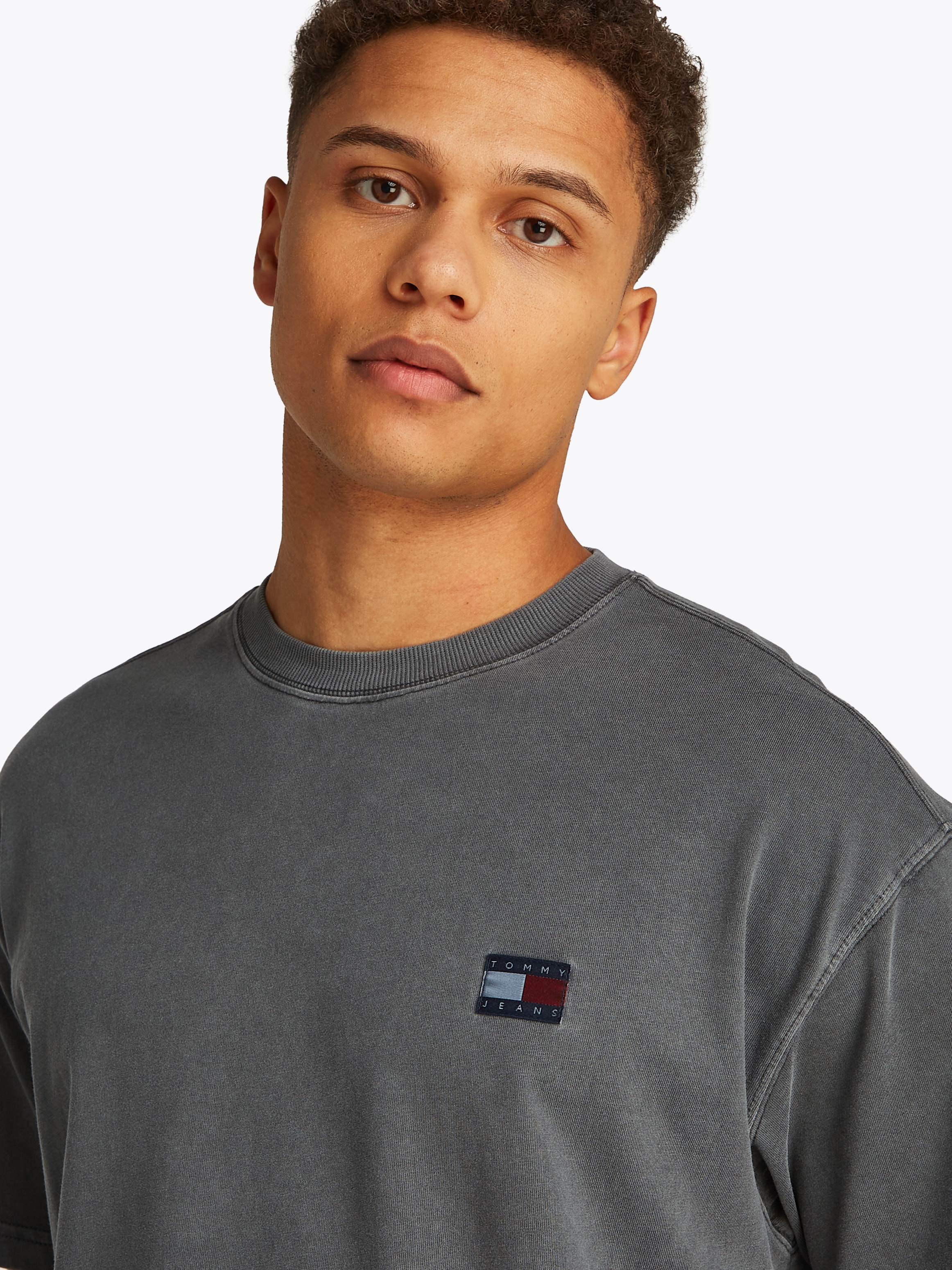 Tommy Jeans T-Shirt »TJM RLX TJ LABEL TEE«