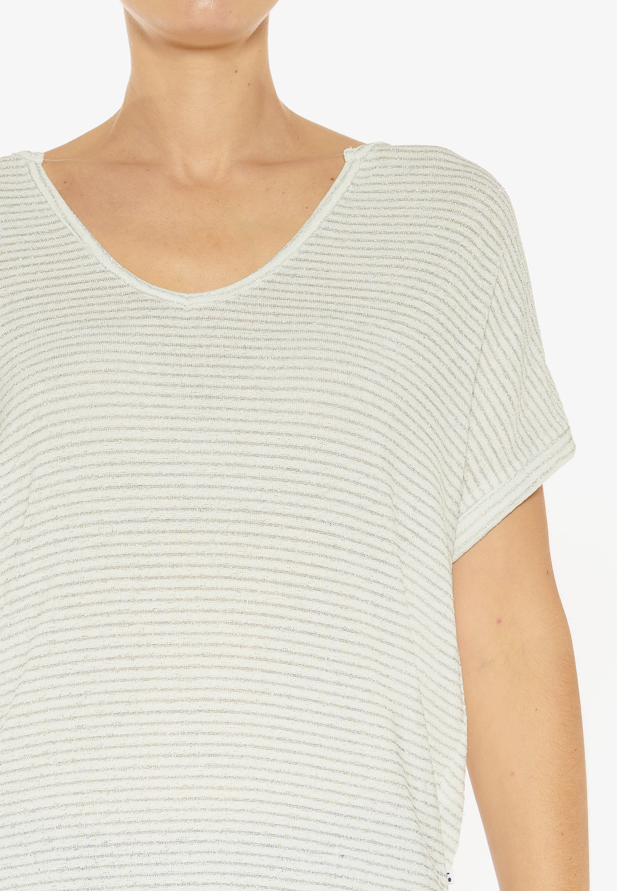 Le Temps Des Cerises T-Shirt »RITA«, mit femininem V-Ausschnitt