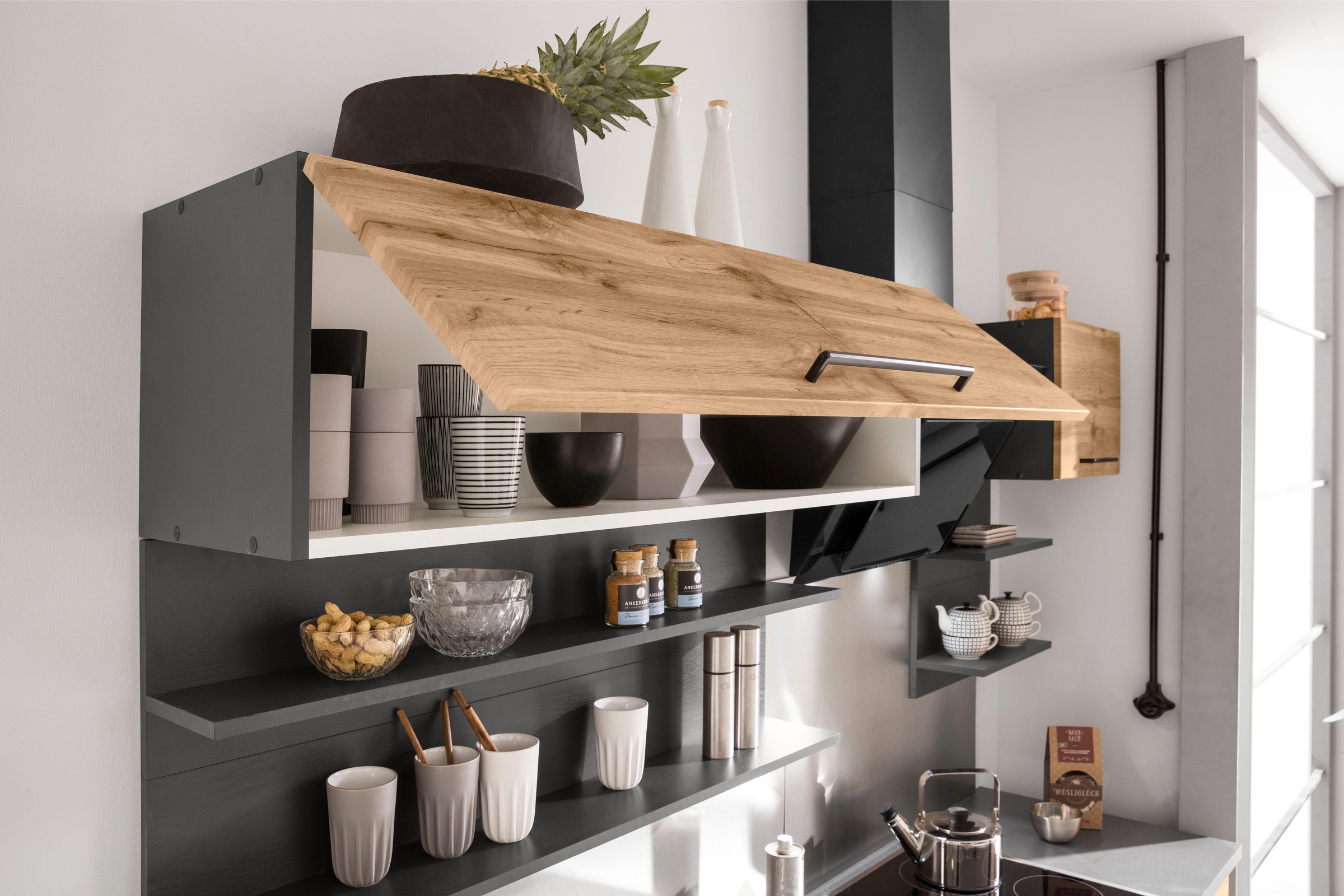 KOCHSTATION Küchenzeile »KS-Tulsa«, mit E-Geräten, Breite 210 cm, schwarze Metallgriffe, MDF Fronten