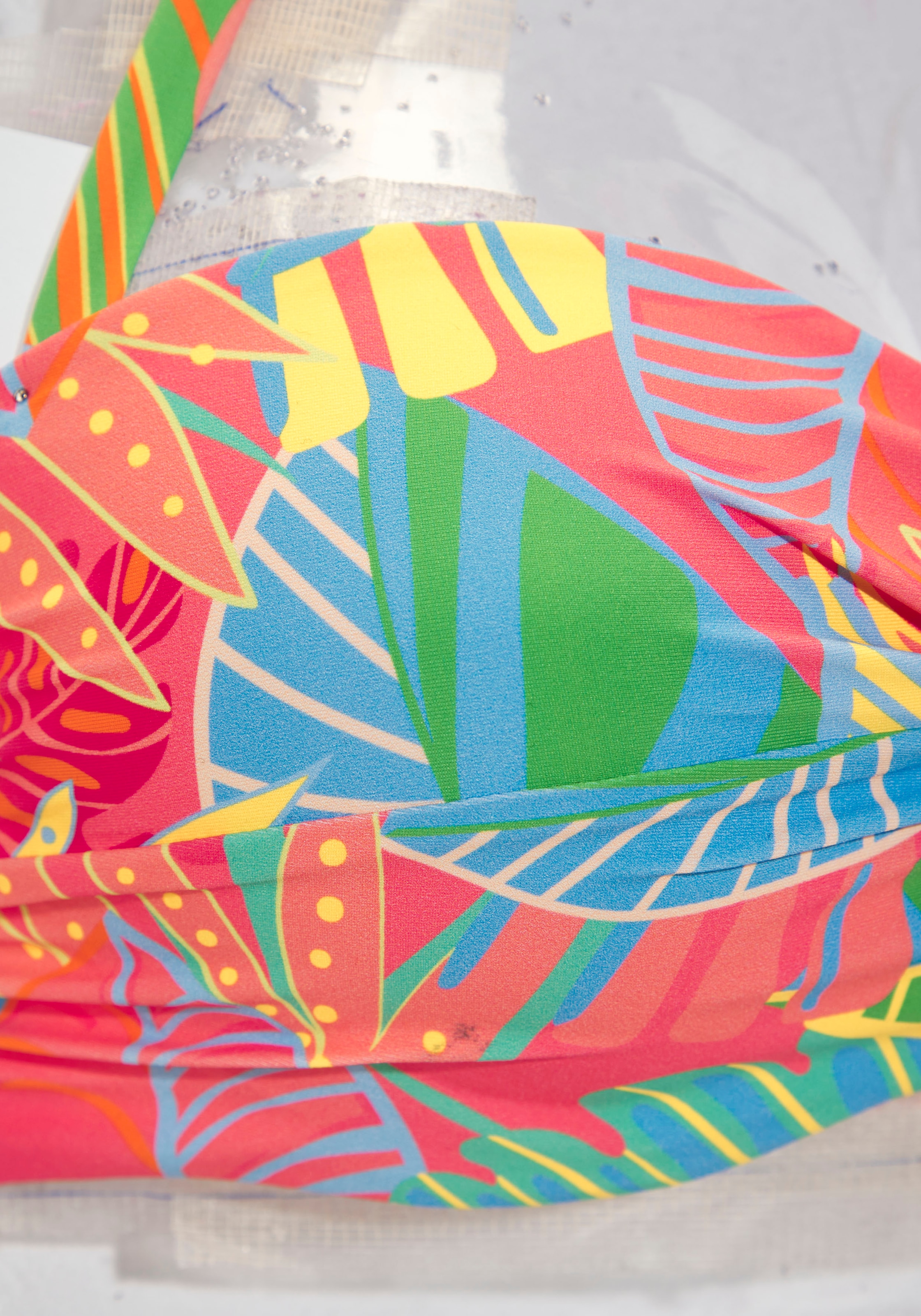s.Oliver Bügel-Bandeau-Bikini-Top »Yana« mit stylischem Blätterdruck