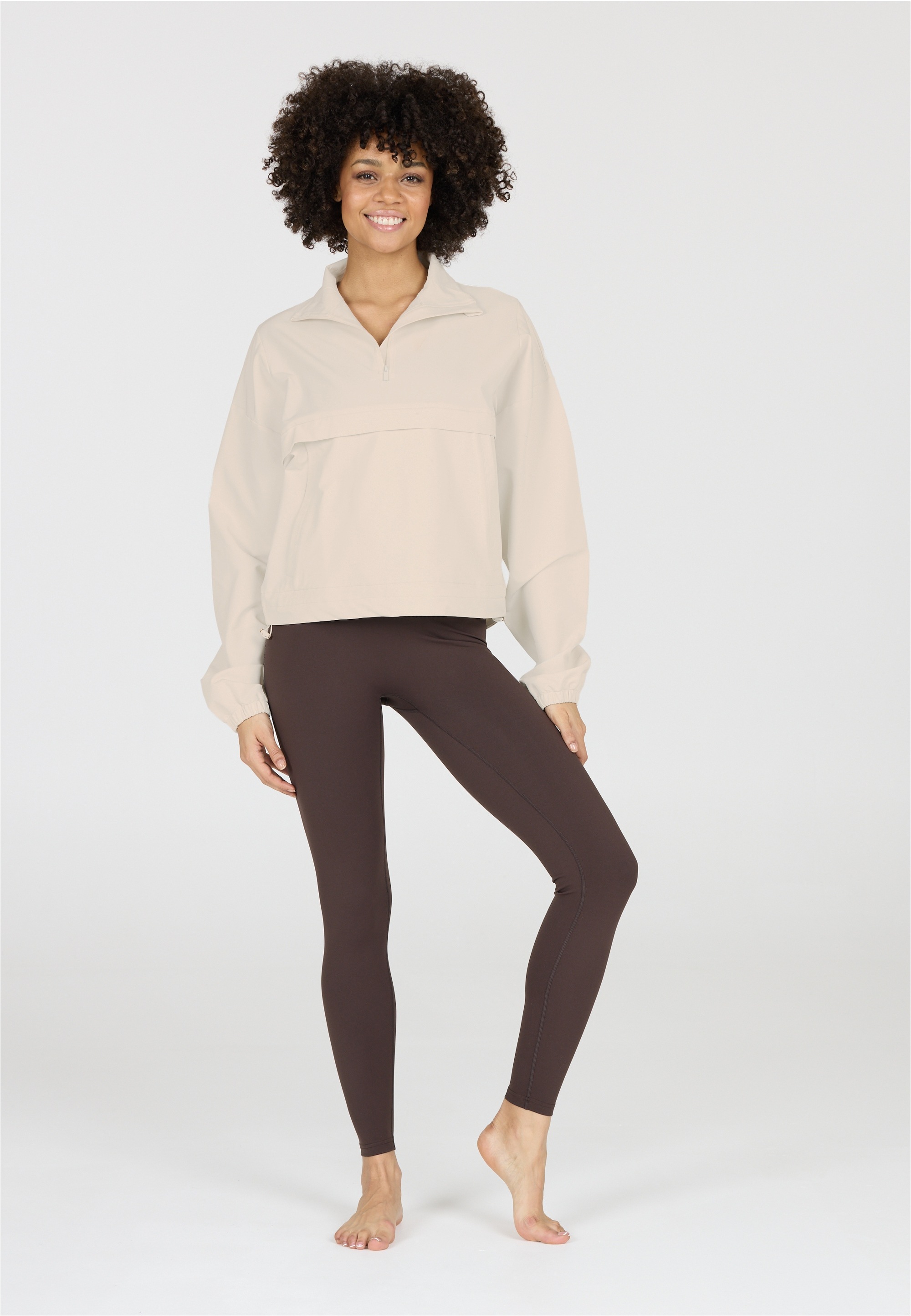 ATHLECIA Damen Laufjacke "Carley"beige, Gr. 46, unifarben, 90% Polyester, 10% Elasthan, Jacken, mit 4-Wege-Stretch für viel Bewegungsfreiheit