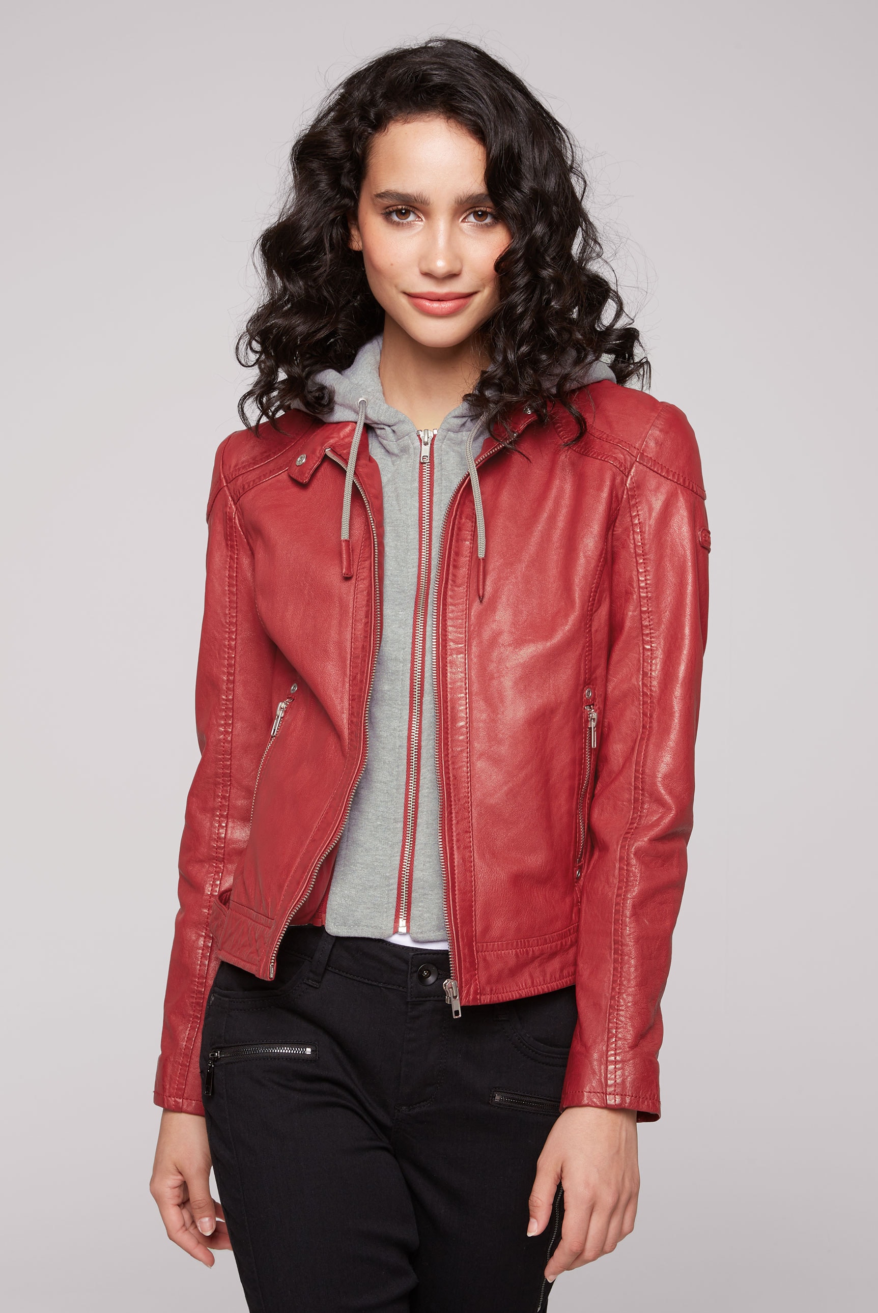 SOCCX Lederjacke mitKapuze mit Druckknopfriegel an den Seiten günstig online kaufen
