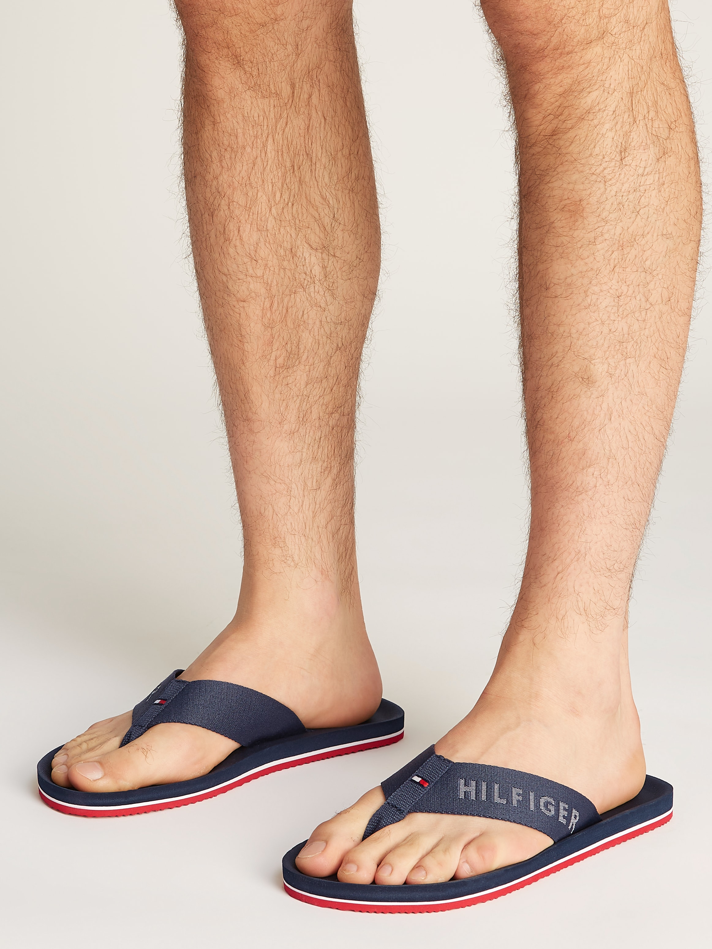 Tommy Hilfiger Zehentrenner »COMFORT HILFIGER BEACH SANDAL«, Dianette, Badeschuh, Schlupfschuh mit Logoschriftzug