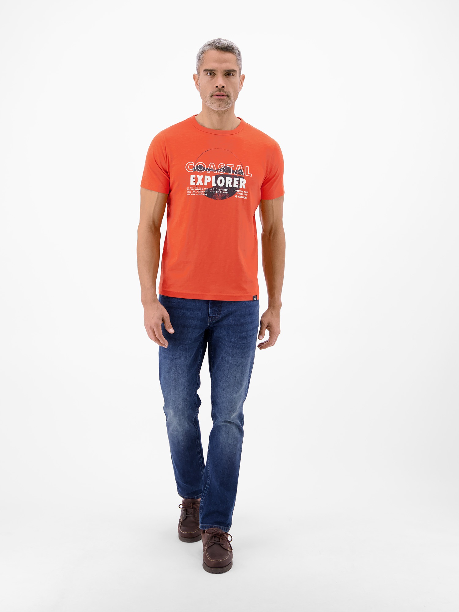 LERROS T-Shirt »T-Shirt mit Brustprint und Rundhalsausschnitt«