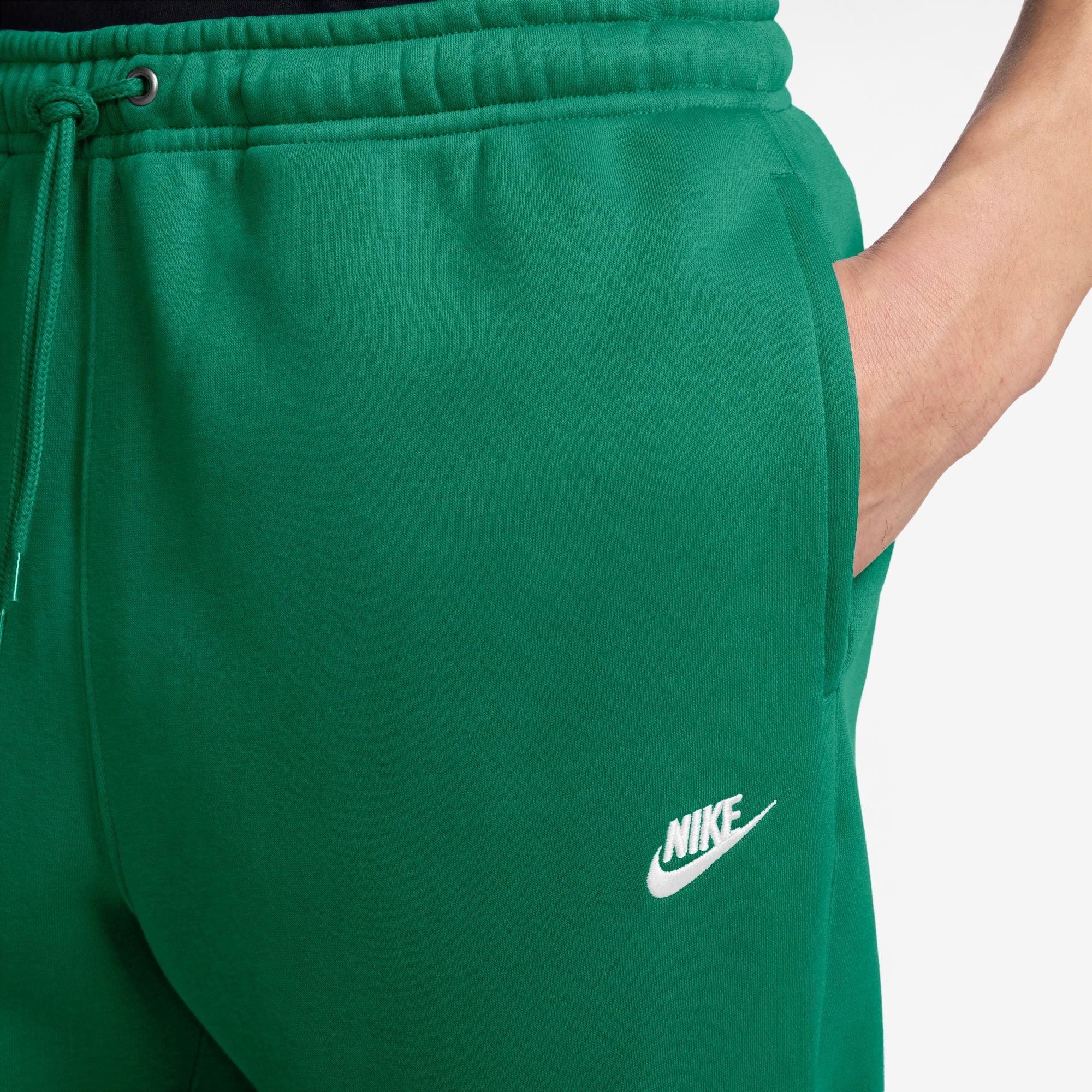 Nike Sportswear Sporthose »M NK CLUB BB CUFF PANT«  mit angerautem Fleece innen, mit seitlichen Taschen