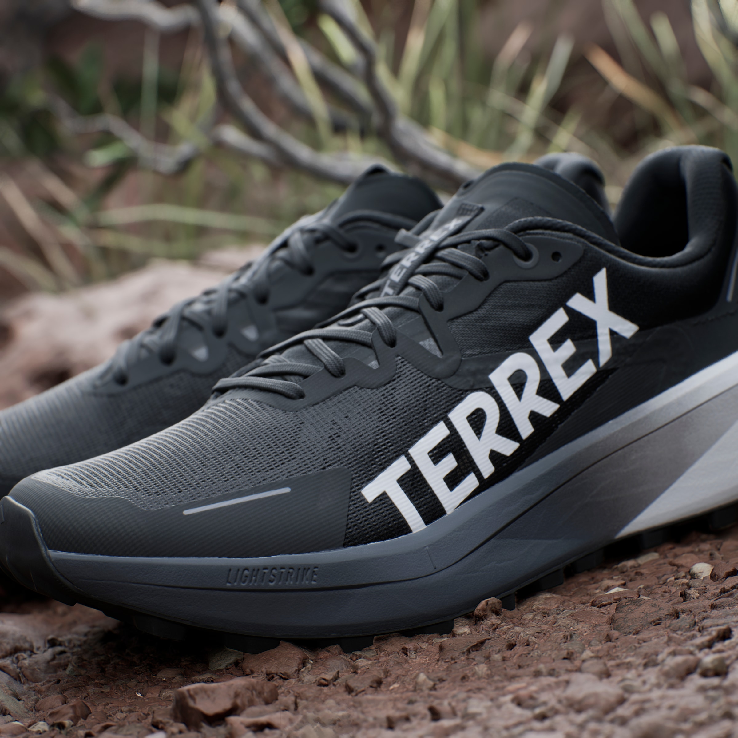 adidas TERREX Trailrunningschuh »TERREX AGRAVIC 3 TRAILRUNNING«