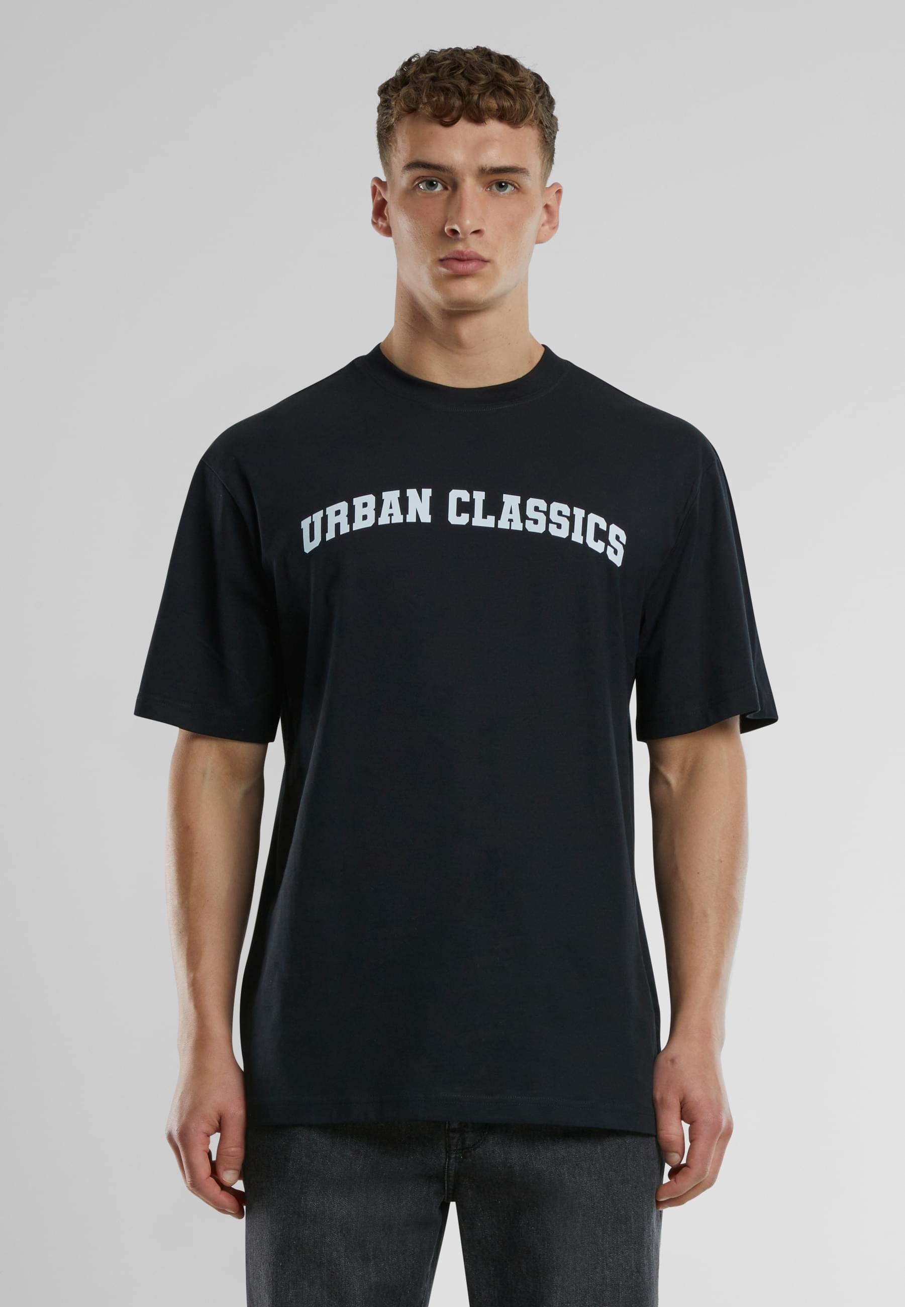 URBAN CLASSICS T-Shirt »Urban Classics UC College Logo Tall Tee«, (1 tlg.)