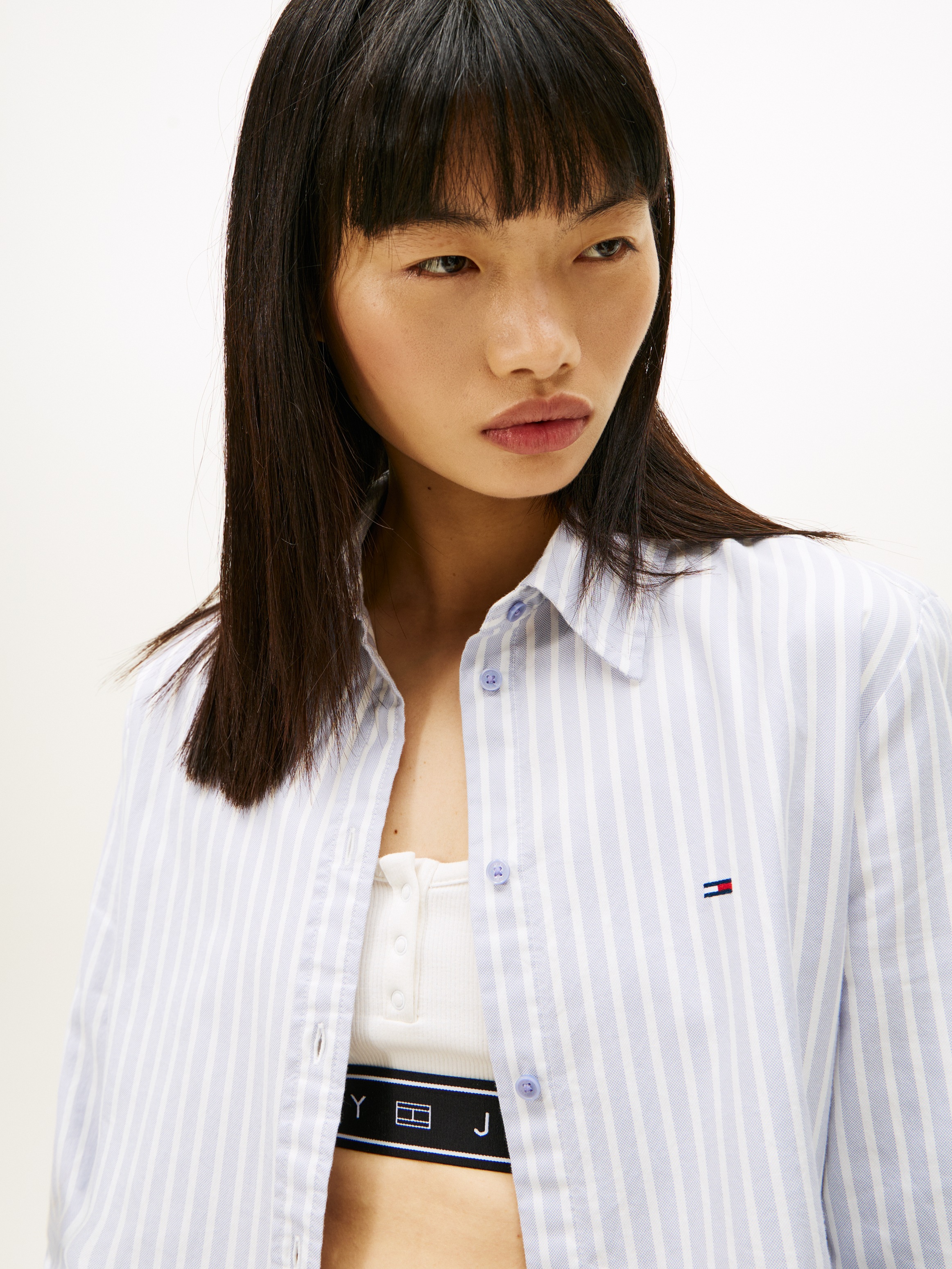 Tommy Jeans Hemdbluse "TJW REG OXFORD SHIRT" mit Logostickerei, abgerundete günstig online kaufen