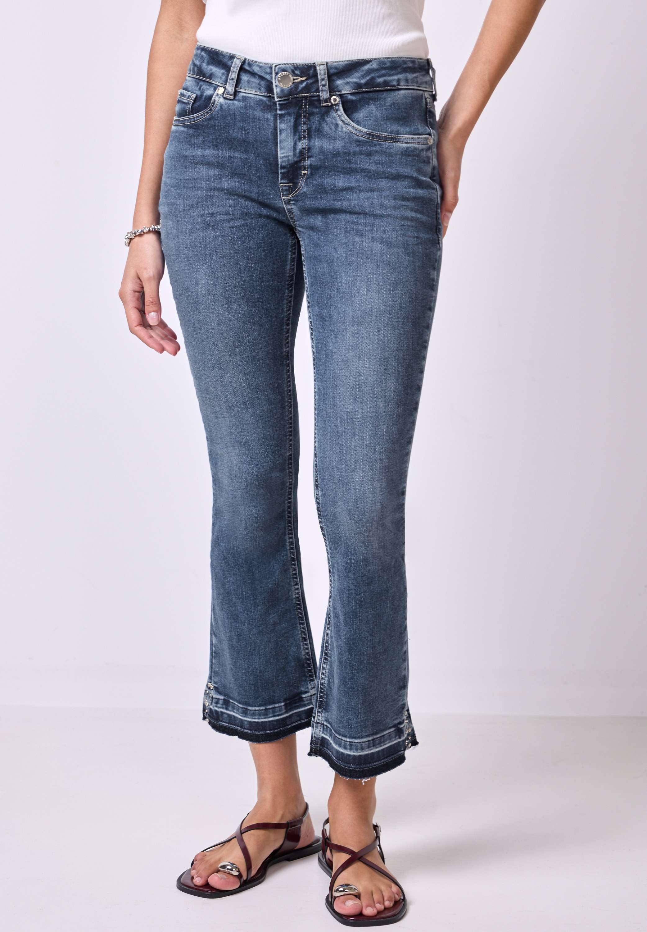 STREET ONE STUDIO Slim-fit-Jeans, Middle Waist günstig online kaufen