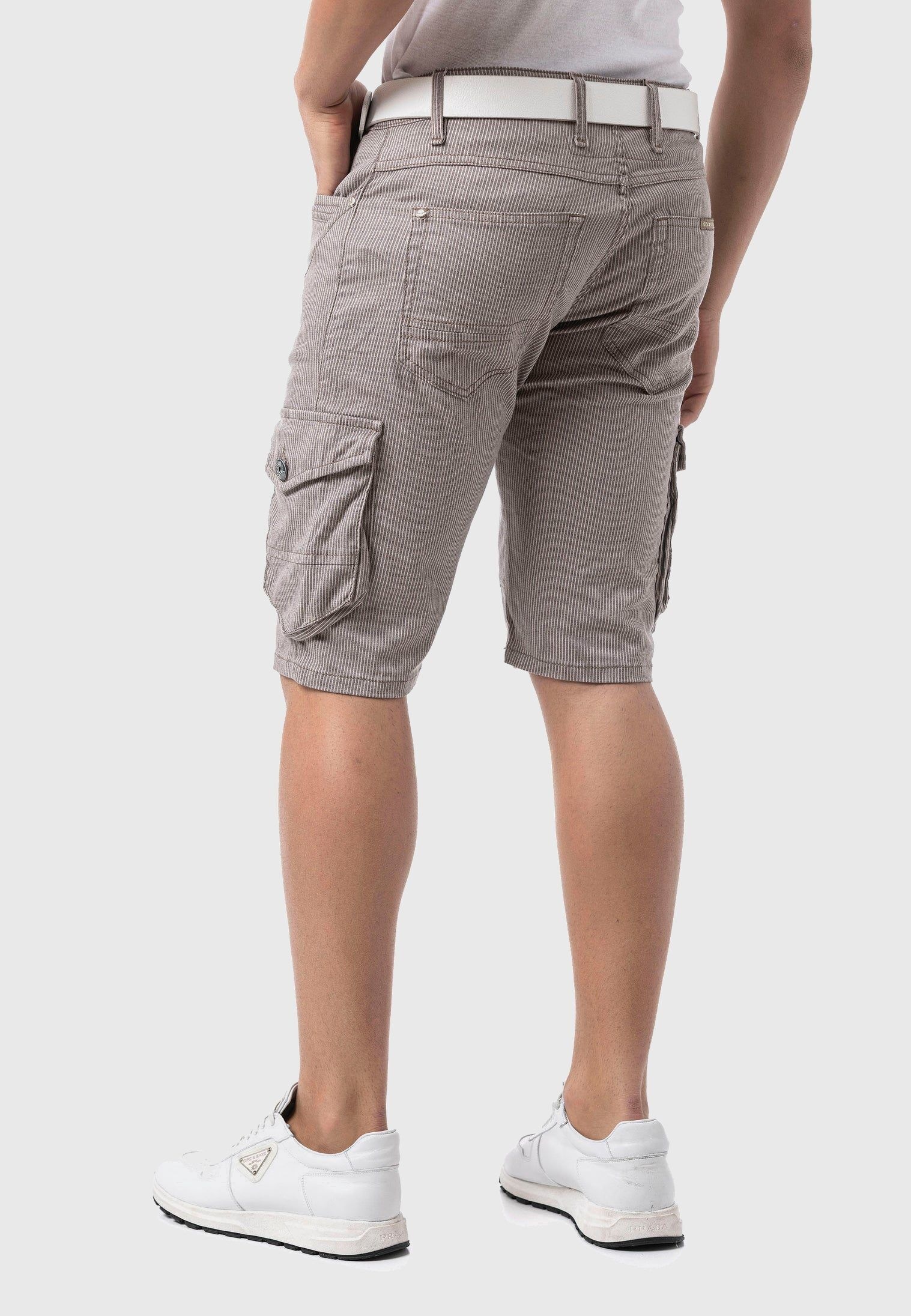 Cipo & Baxx Stoffhose »Hosen«, im Streifen-Look