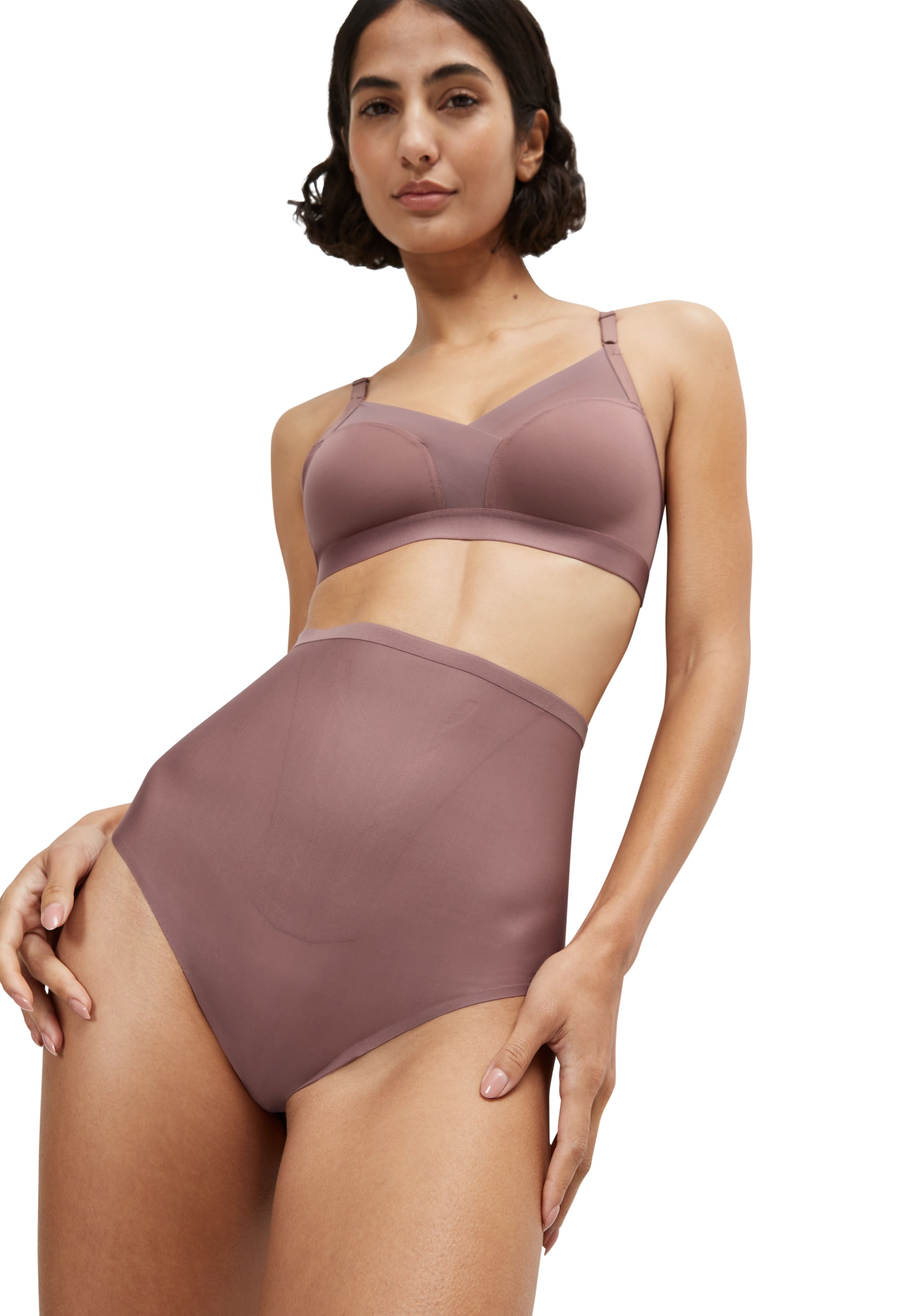 Triumph Shapingslip »Shape Smart Highwaist String«, glättend und schmeichelnd