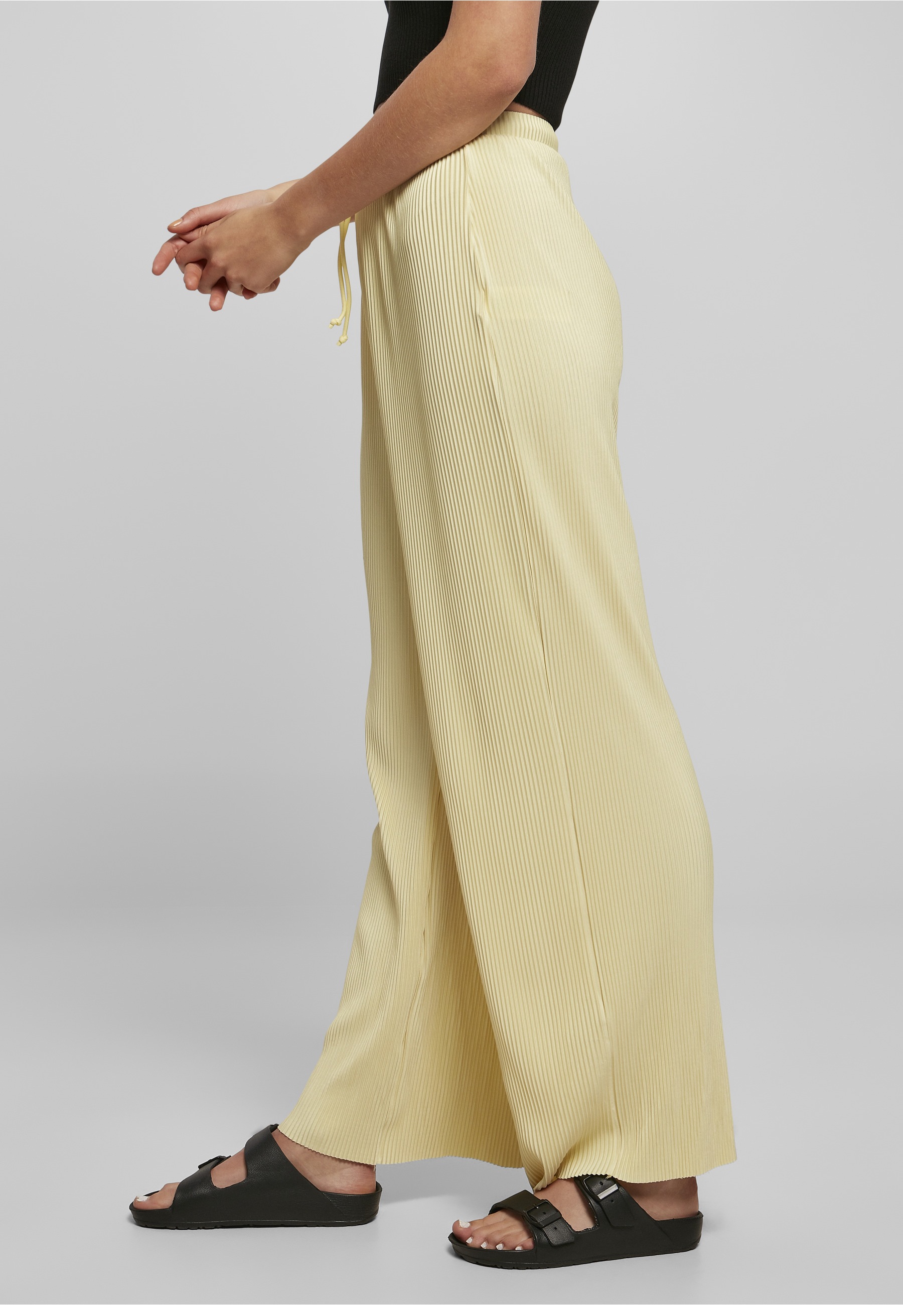 URBAN CLASSICS Stoffhose »Urban Classics Damen Ladies Plisse Pants«