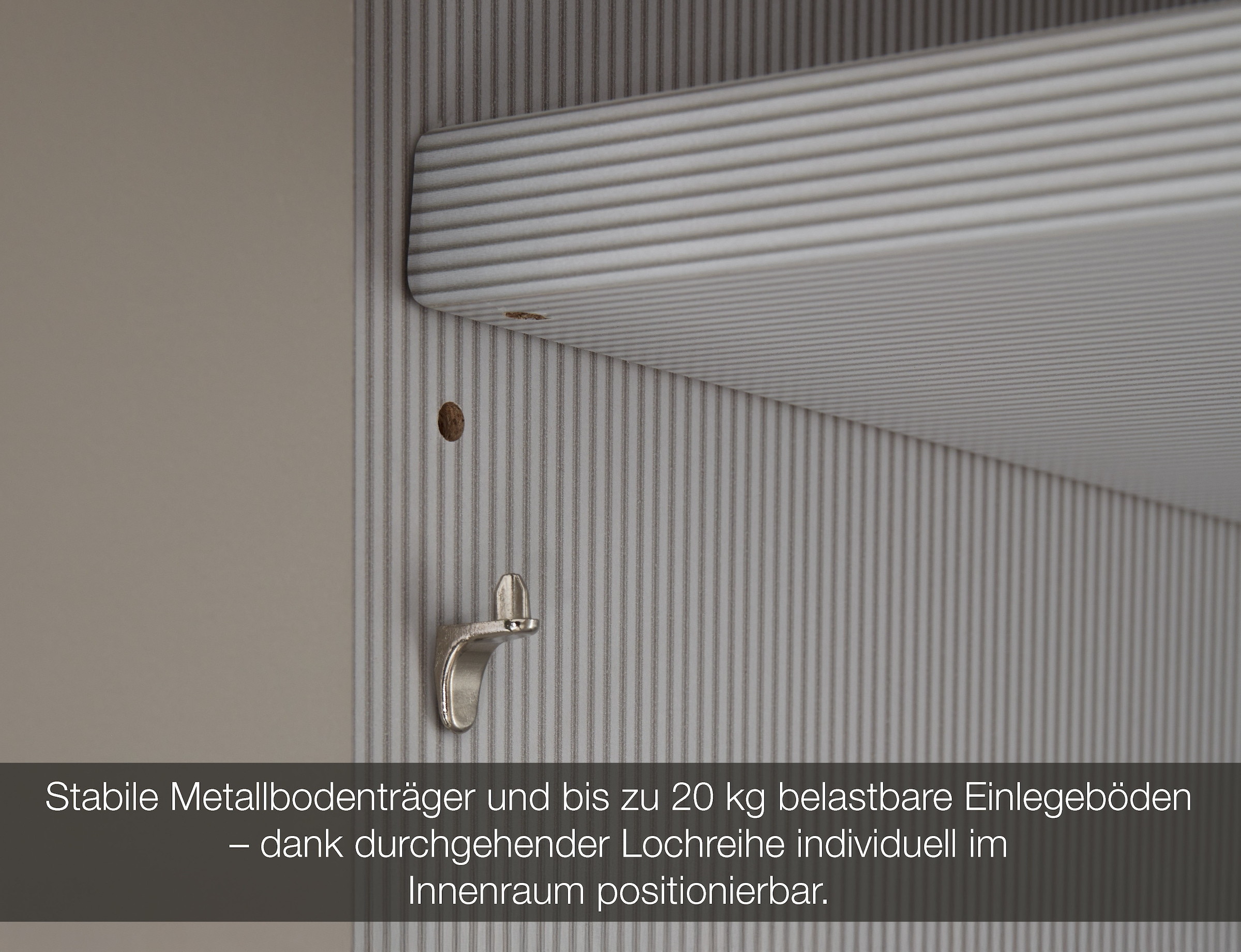 Musterring Drehtürenschrank »San Diego, Kleiderschrank, Schrank, Garderobe, mit Glastüren« weiß, Türen gedämpft, 2 Höhen, mehrere Breiten, MADE IN GERMANY, 1 Stk. tlg. 3-türig (gedämpft), 4 Böden, 2 Kleiderstangen, Chromgriffe