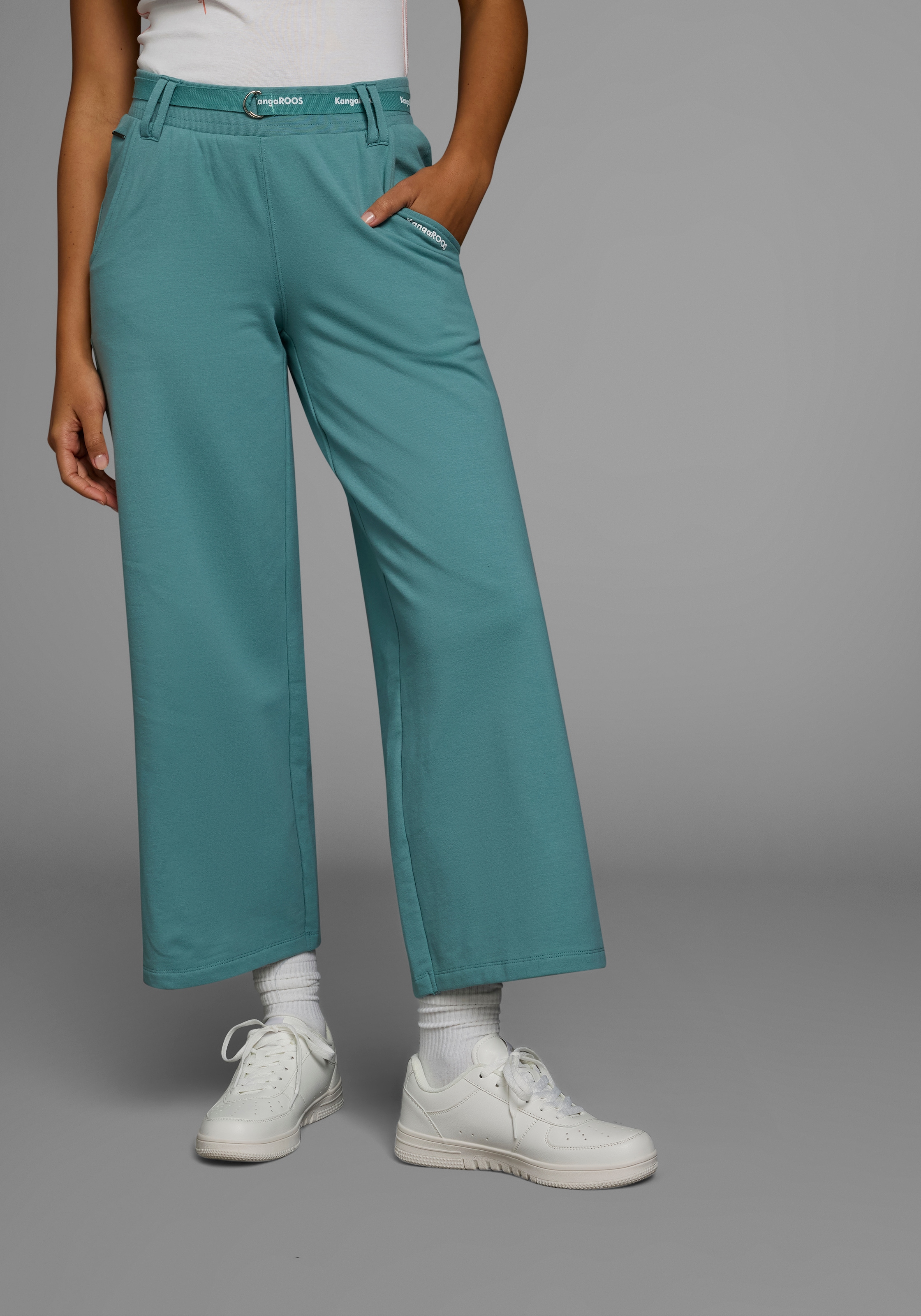 KangaROOS Kelnės su platus Bein in Culotte Form