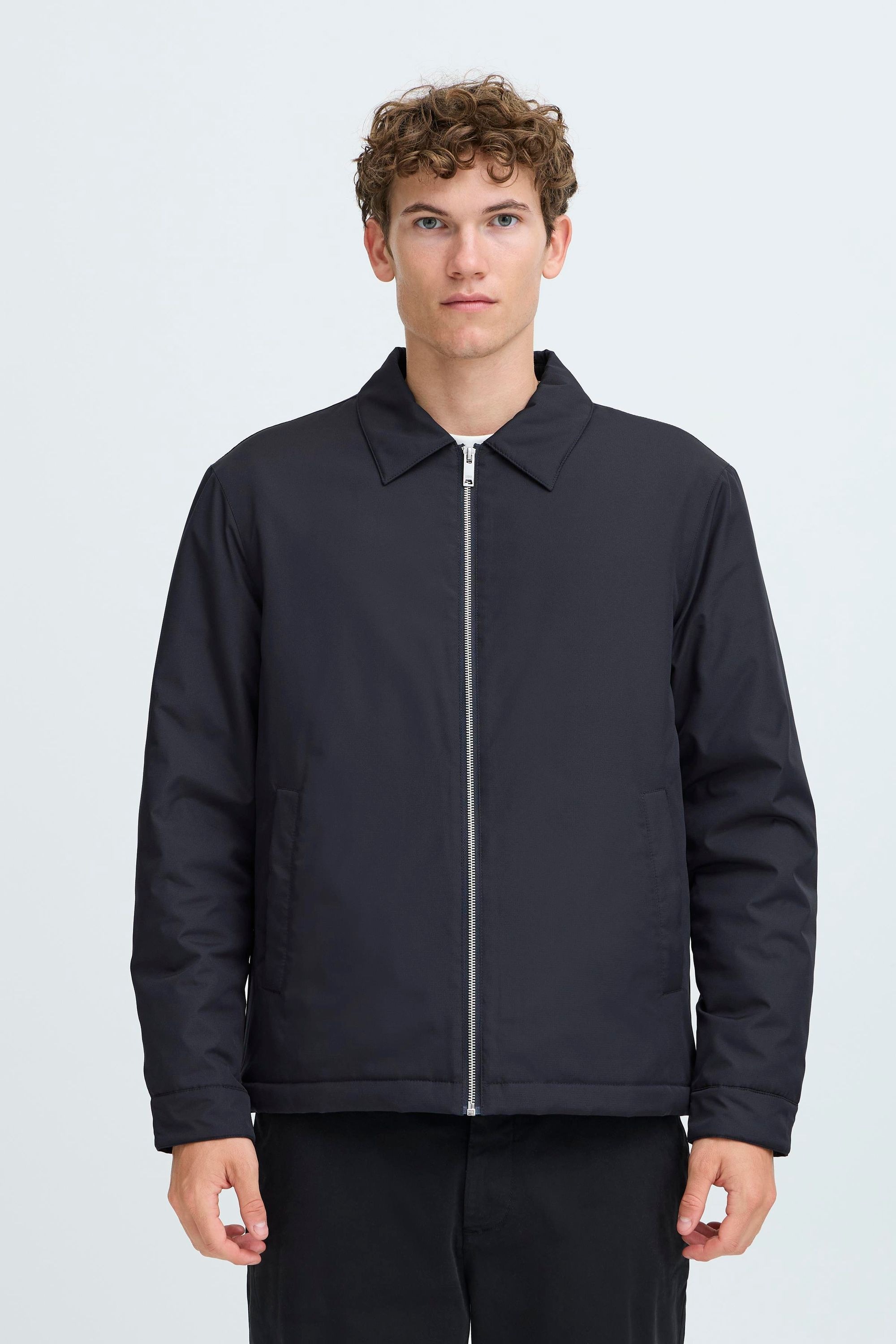 Hemdjacke CASUAL FRIDAY "Hemdjacke CFALBRECHT", Herren, Gr. XL, blau (schwarz navy), Obermaterial: 100% Polyester PES., Jacken 2