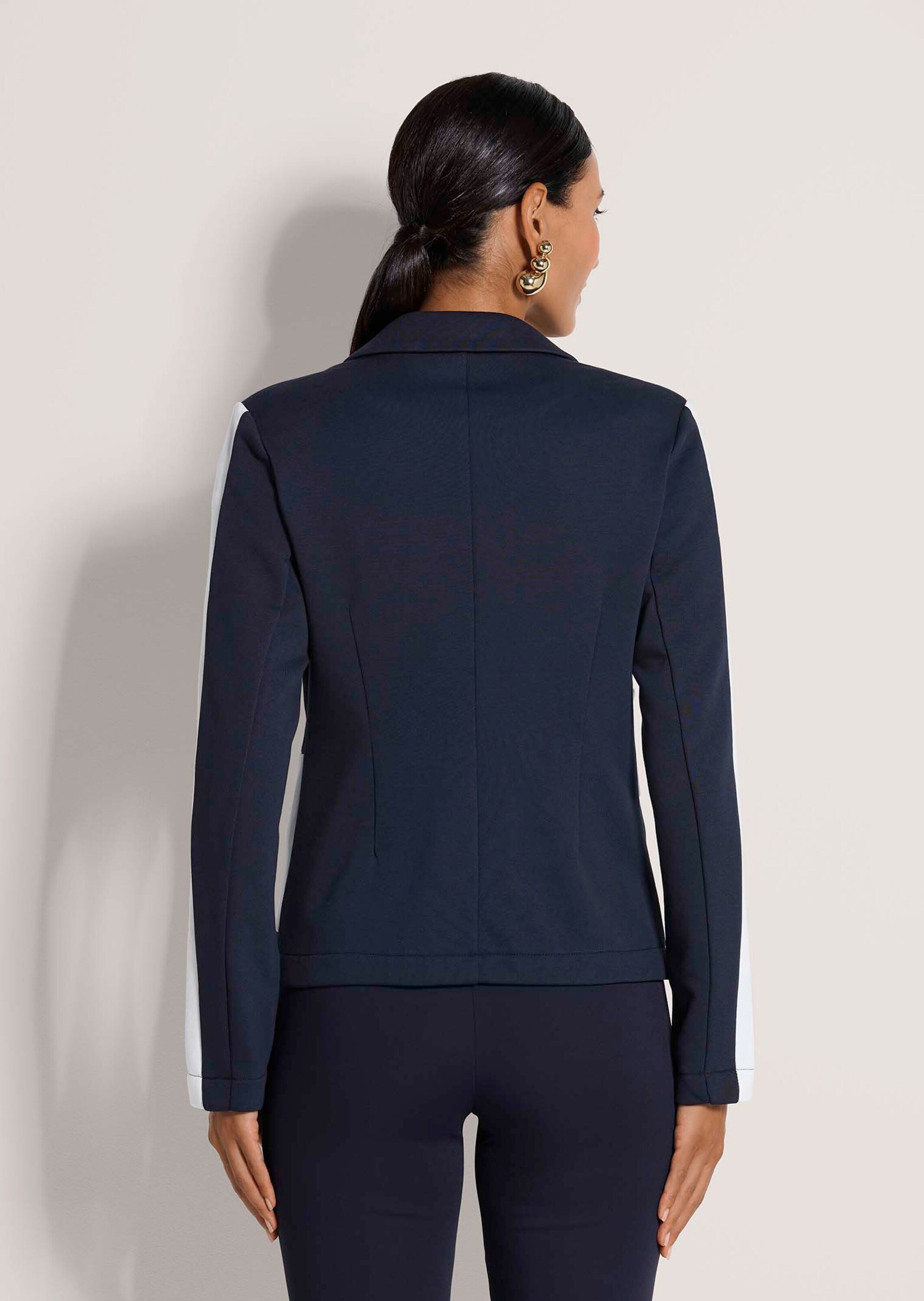 MADELEINE Langarmshirt »Blazer Elegante Businessjacke mit Kontrasten« Asymmetrische Blocktreifen