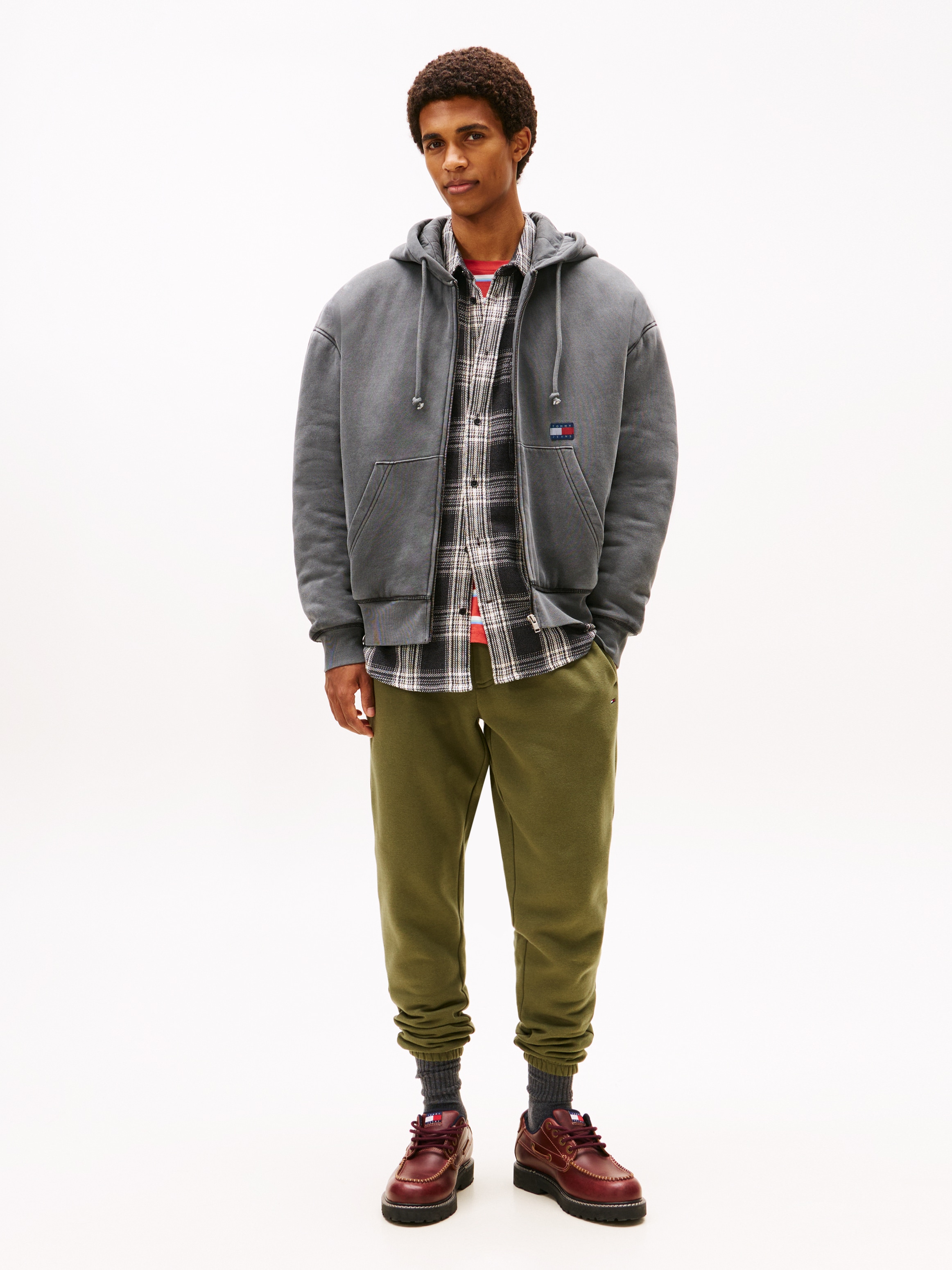 Tommy Jeans Sweathose »TJM SLIM S FLAG SWEATPANT«  Mit Kordelzug