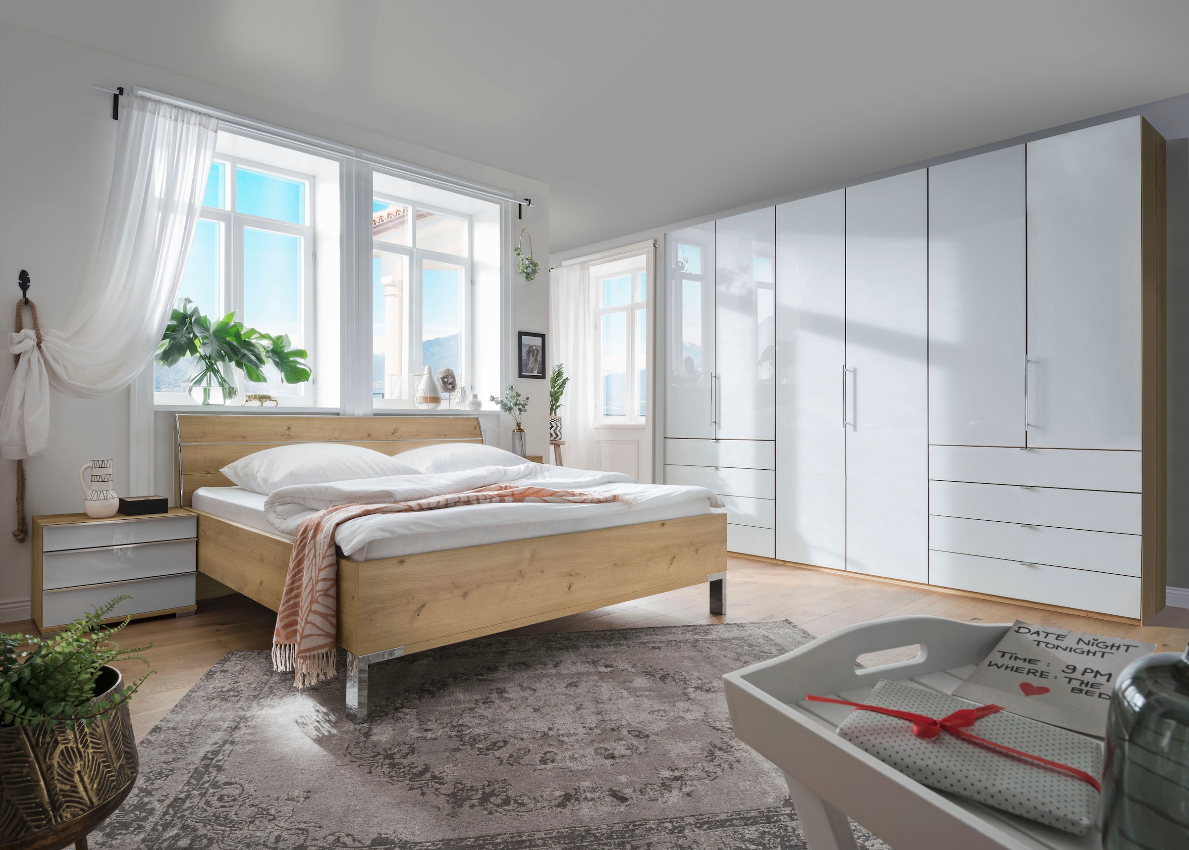 WIEMANN Falttürenschrank »Loft, hochwertige Glasfront, Metallgriffe, viel Stauraum«, (3 Breiten: 200cm/250cm/300cm, Höhe: 236cm), Qualität trifft edles Design, 8 Schubkästen, 6 Türen