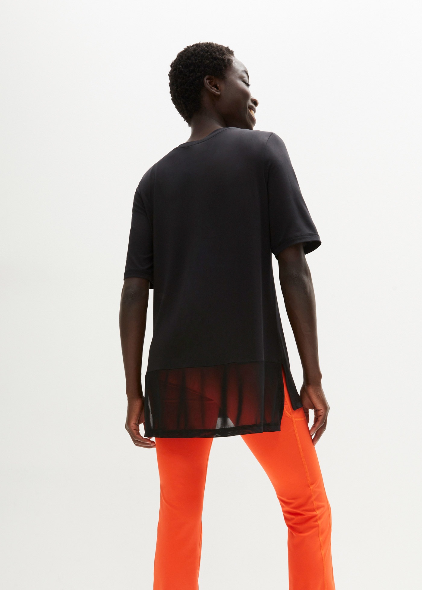 bonprix T-Shirt bequeme Passform, Halbarm, sportlicher Stil, mit Mesheinsat günstig online kaufen