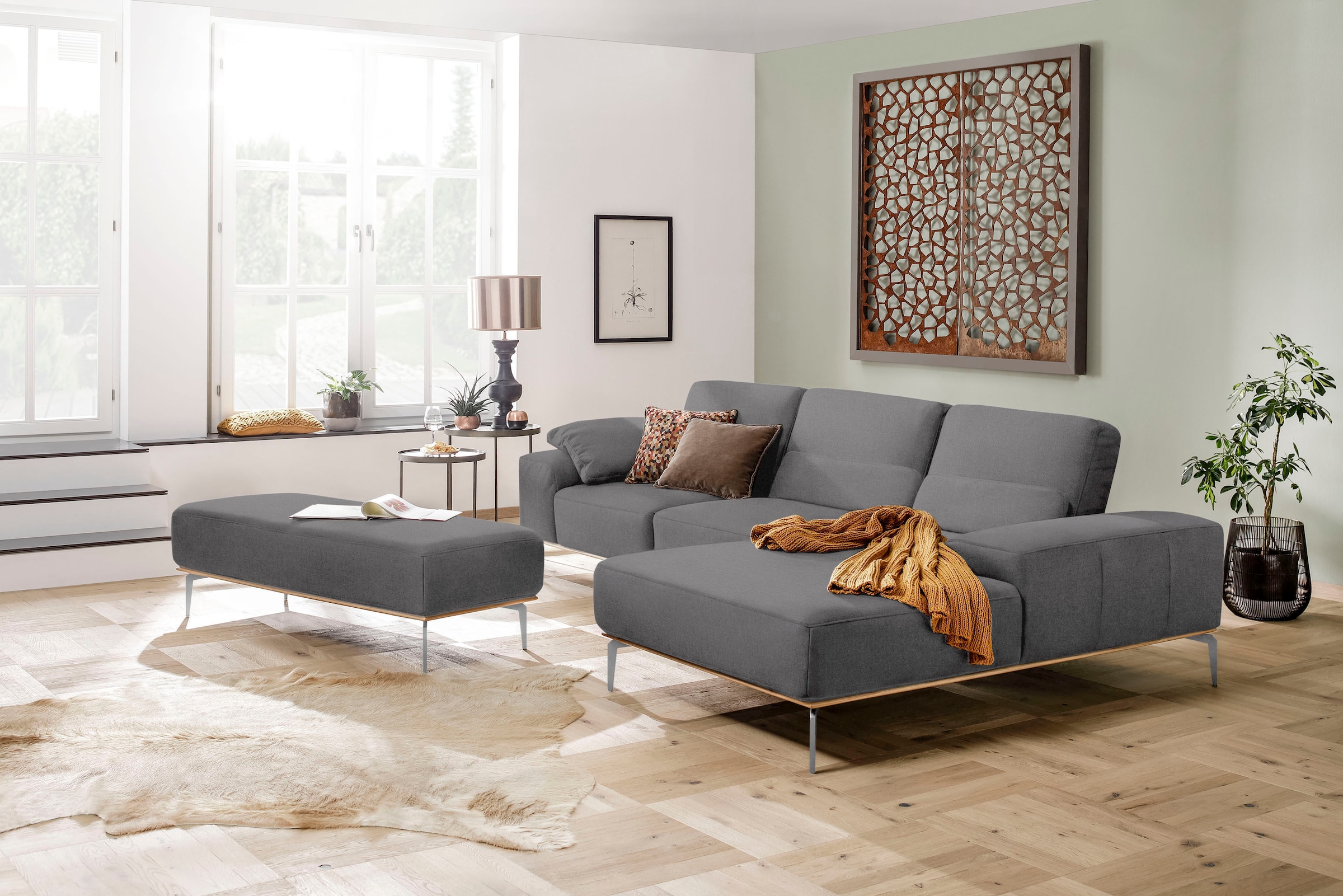 W.SCHILLIG Ecksofa »run, Designsofa mit tollem Sitzkomfort, bequem, L-Form«, mit elegantem Holzsockel, Füße in Chrom glänzend, Breite 319 cm