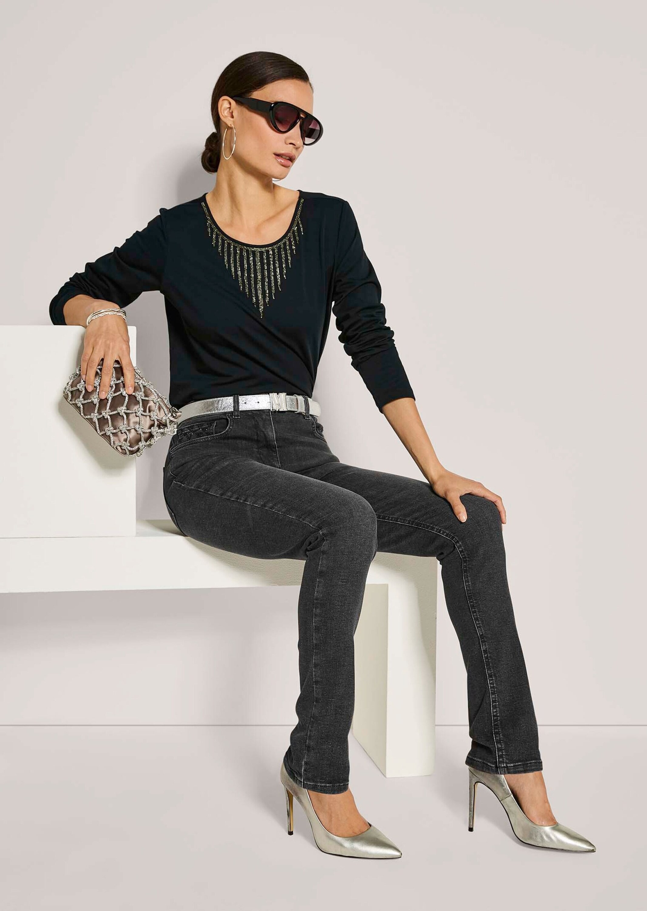 MADELEINE Langarmshirt »Sweatshirt Glamouröser Pullover, Strassakzente«