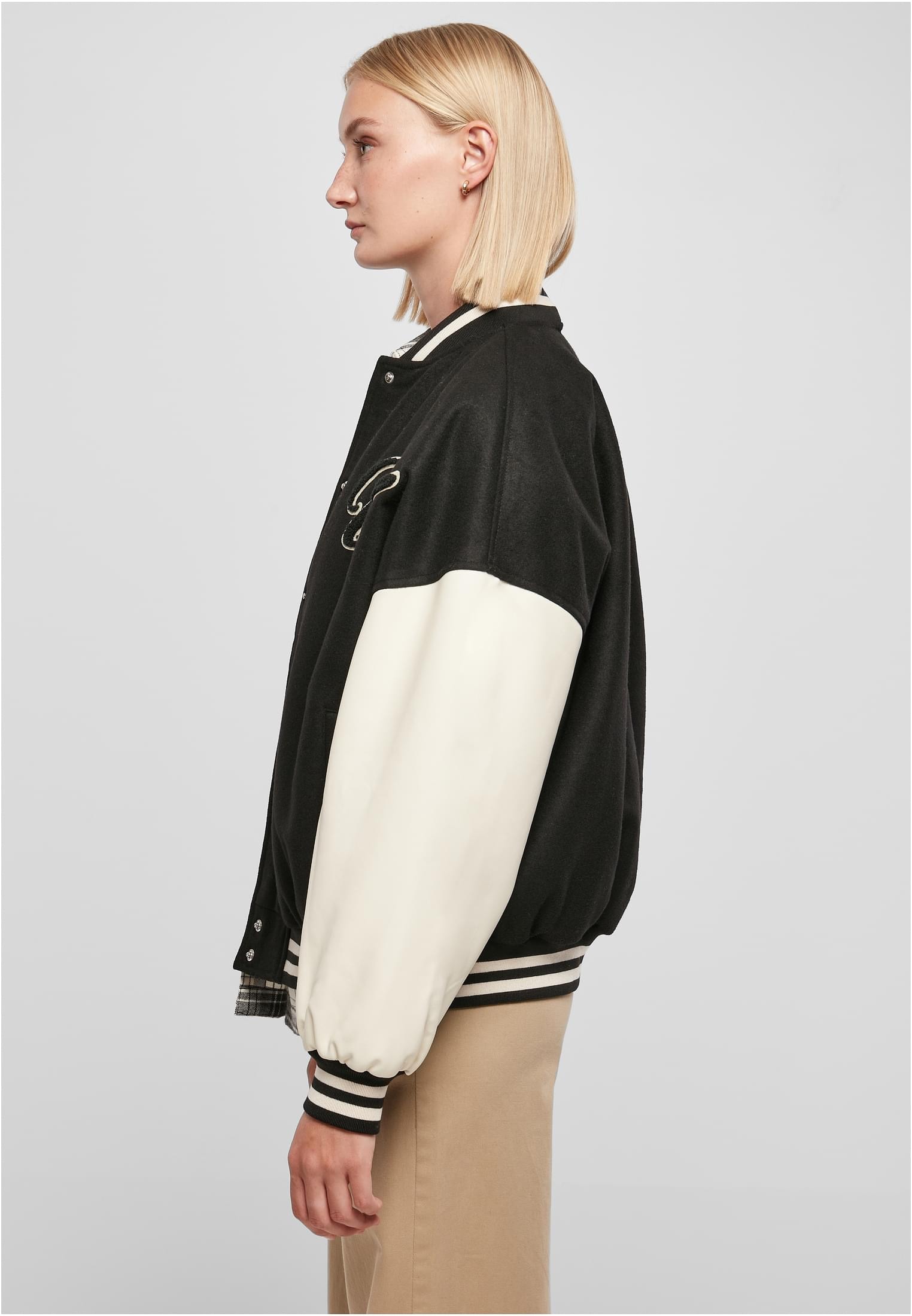 »Damen Jacket«, (1 CLASSICS St.), Ladies U online bestellen Kapuze Oversized ohne Big BAUR College | URBAN Collegejacke