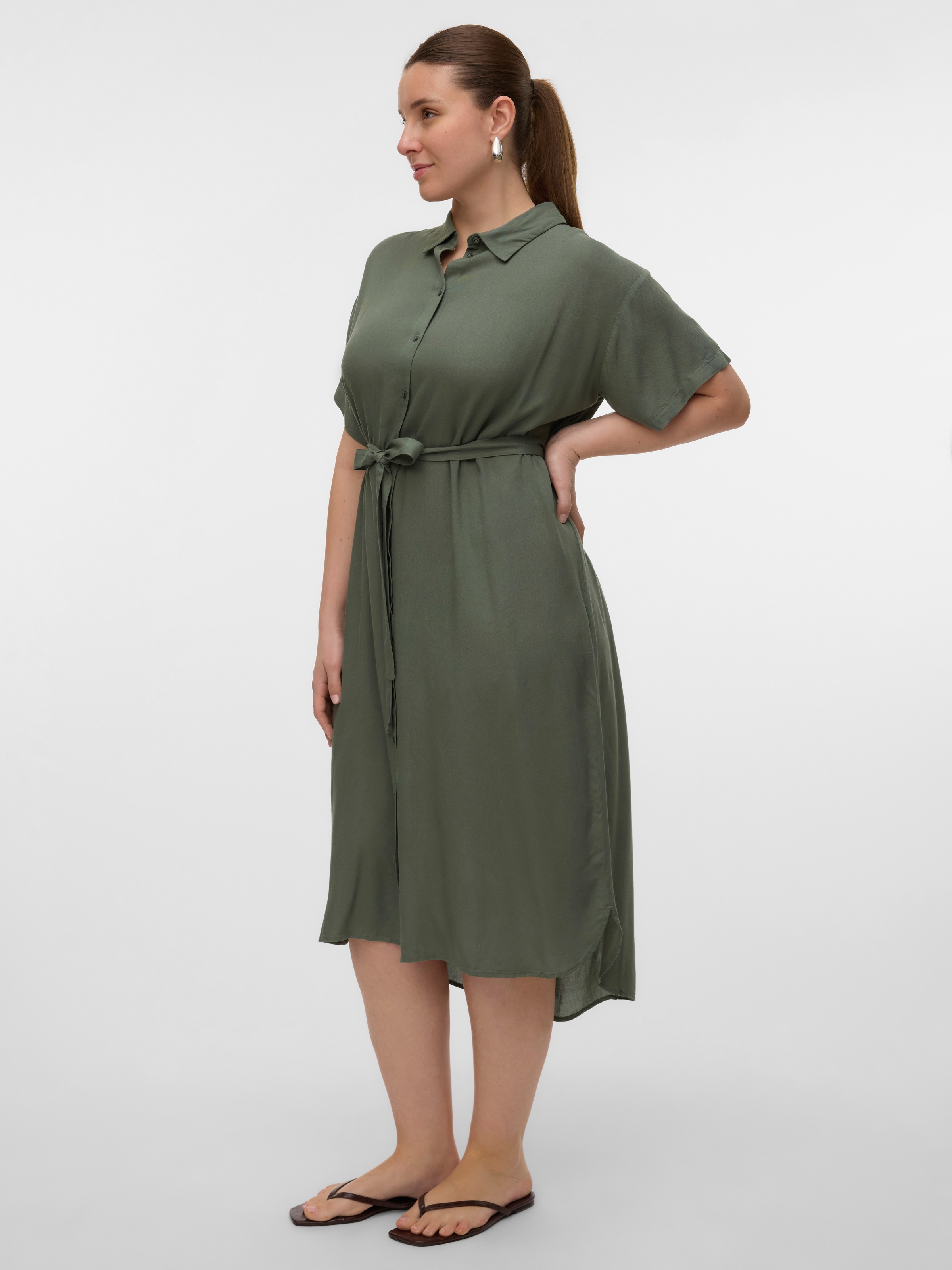 Thumbnail - Vero Moda Curve Hemdblusenkleid "VMBUMPY SS SHIRT DRESS WVN GA CUR" Sommerkleid