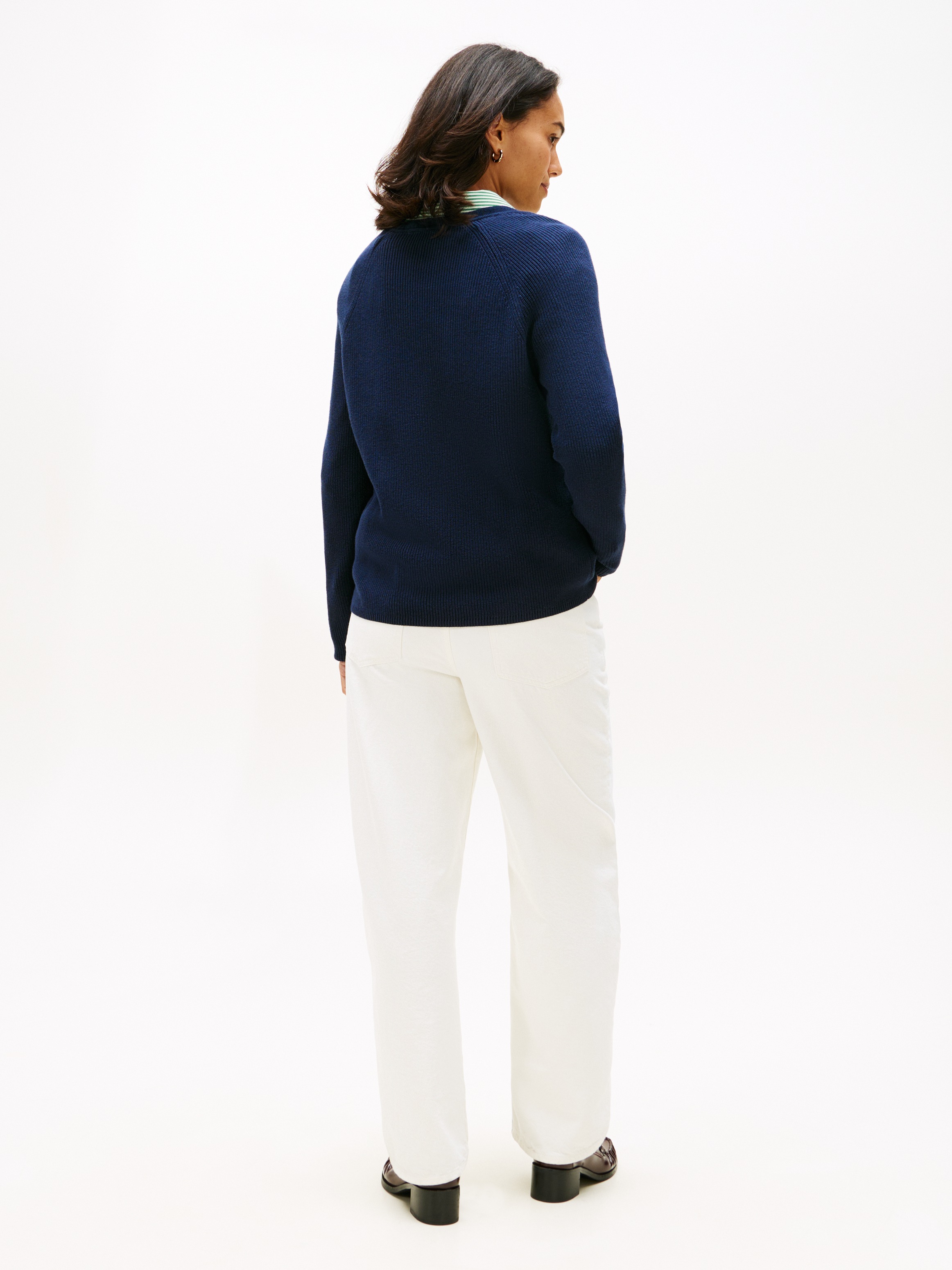 Tommy Hilfiger Strickpullover »CO CARDI STITCH V-NK LS« mit Logostickerei