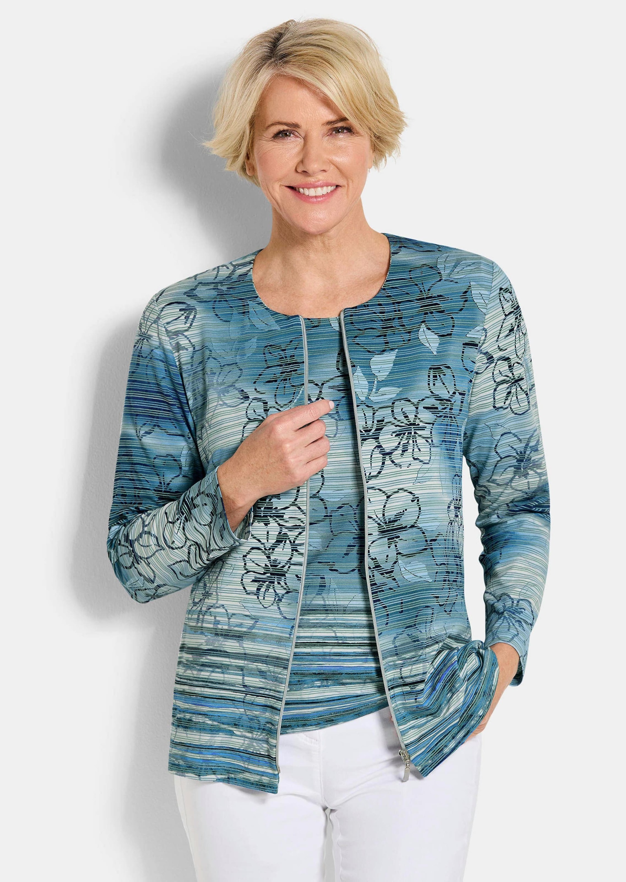 Kurzjacke GOLDNER "Jerseyjacke mit floralem Streifenmuster", Damen, Gr. 50, blau (blau, gemustert), Obermaterial: 50% Viskose CV. 45% Polyester PES. 5% Elasthan EL., gerade, Jacken Kurzjacke, stretchbequemer Jersey 2