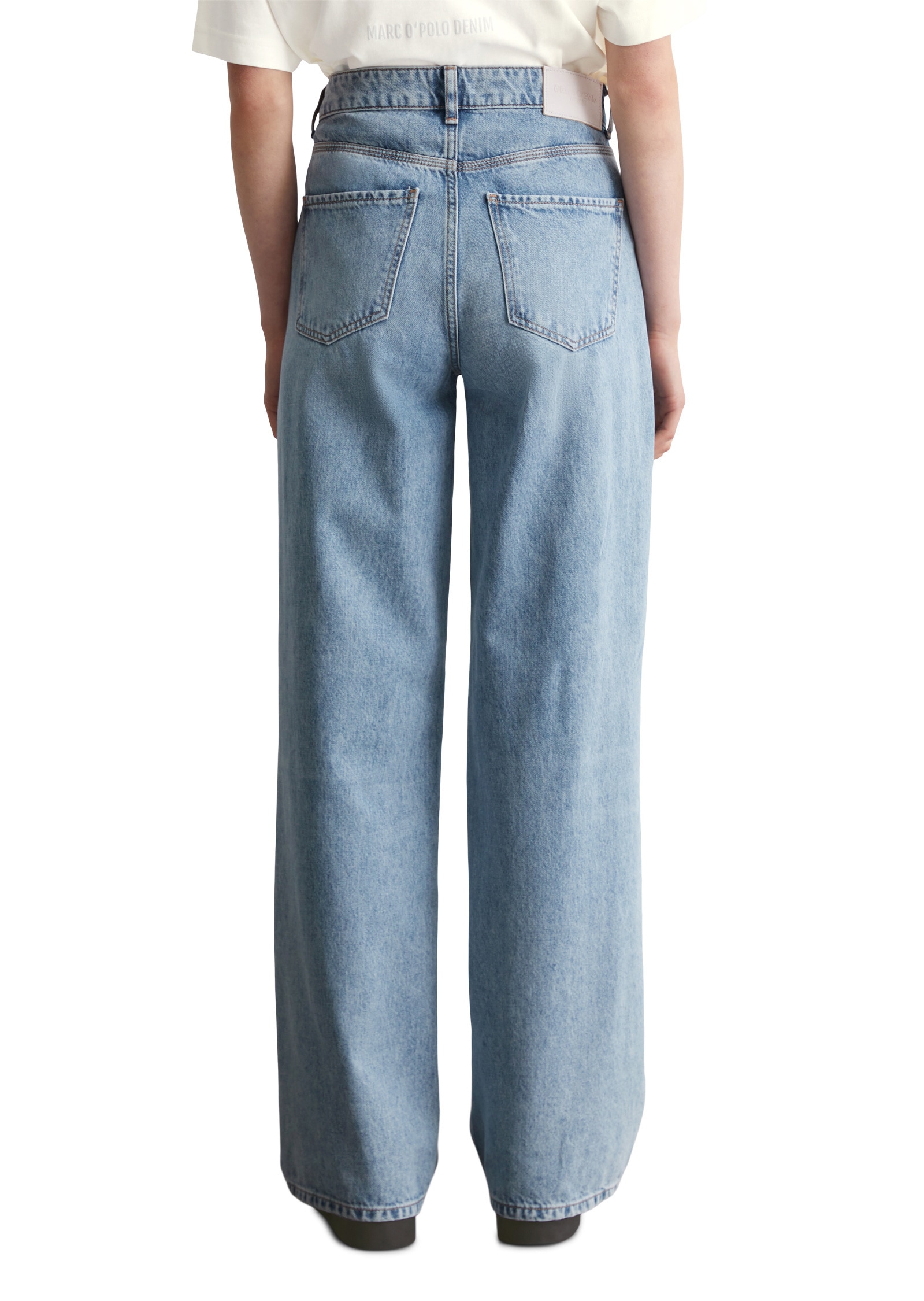 Marc O'Polo DENIM Weite Jeans »aus leichter Bio-Baumwoll-Qualität«