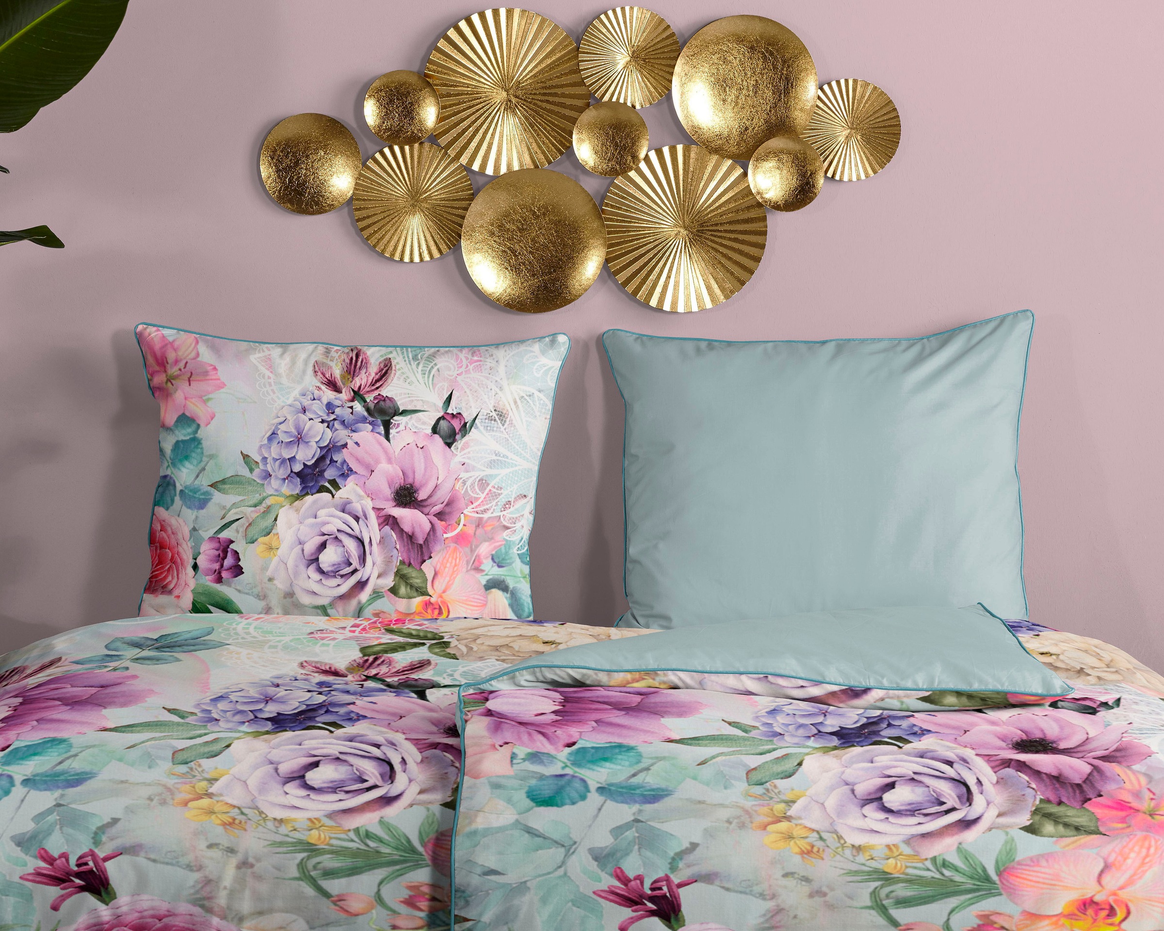 Descanso Wendebettwäsche »Anamin«, Baumwolle, Satin, 135x200, Biese, Reißverschluss, Wende, Blumen