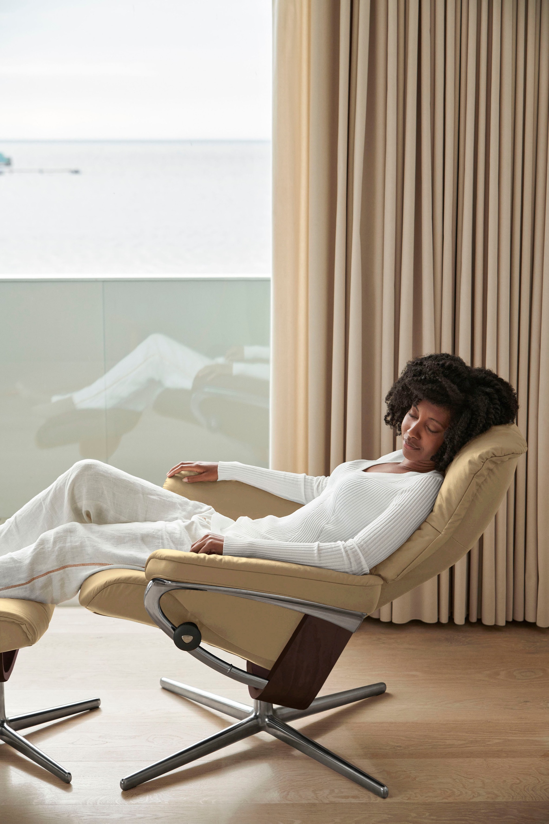 Stressless® Fußhocker »Mayfair«, mit Cross Base, Größe S, M & L, Holzakzent Braun