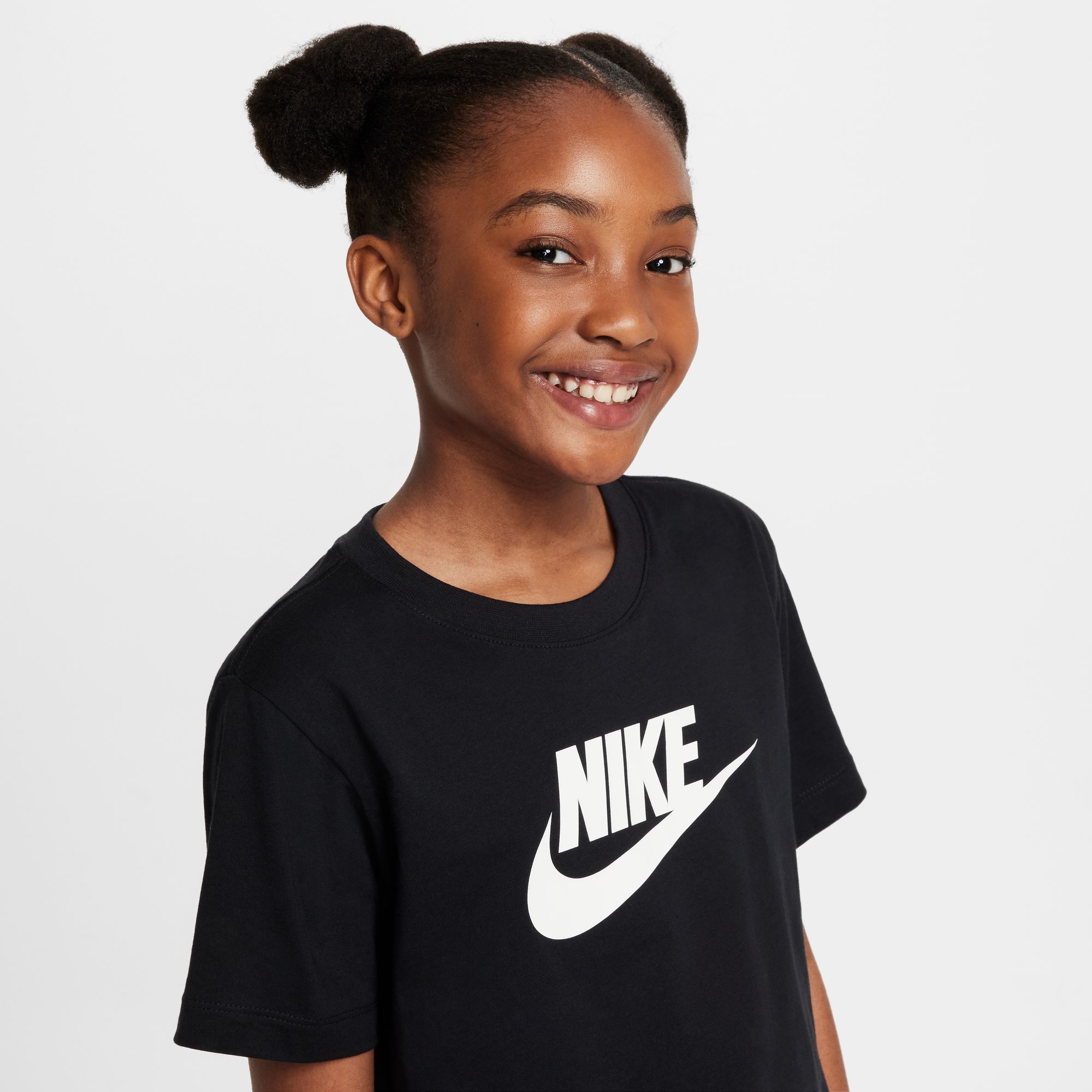 Thumbnail - Nike Sportswear Laufshirt "Nike Sportswear Big Kids (Girls) Cropped T-Shirt"