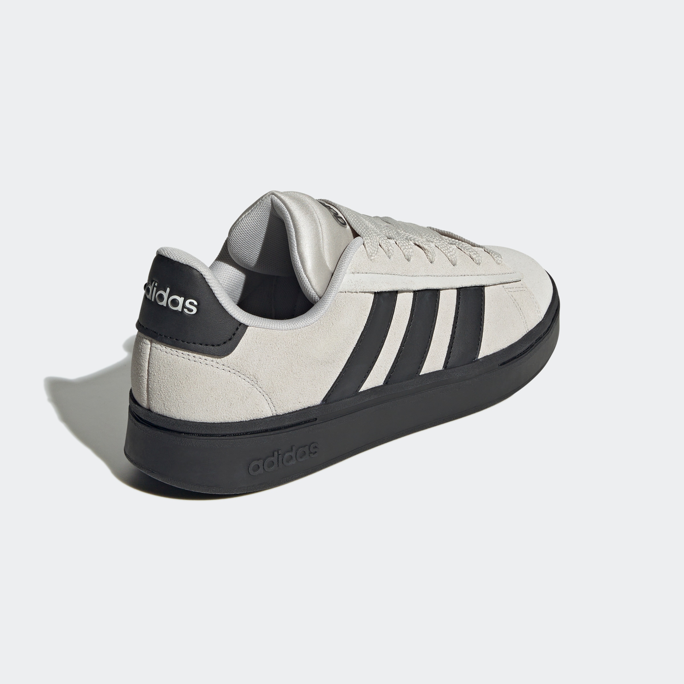 adidas Sportswear Sneaker »GRAND COURT ALPHA«, Design inspiriert vom adidas Campus 00