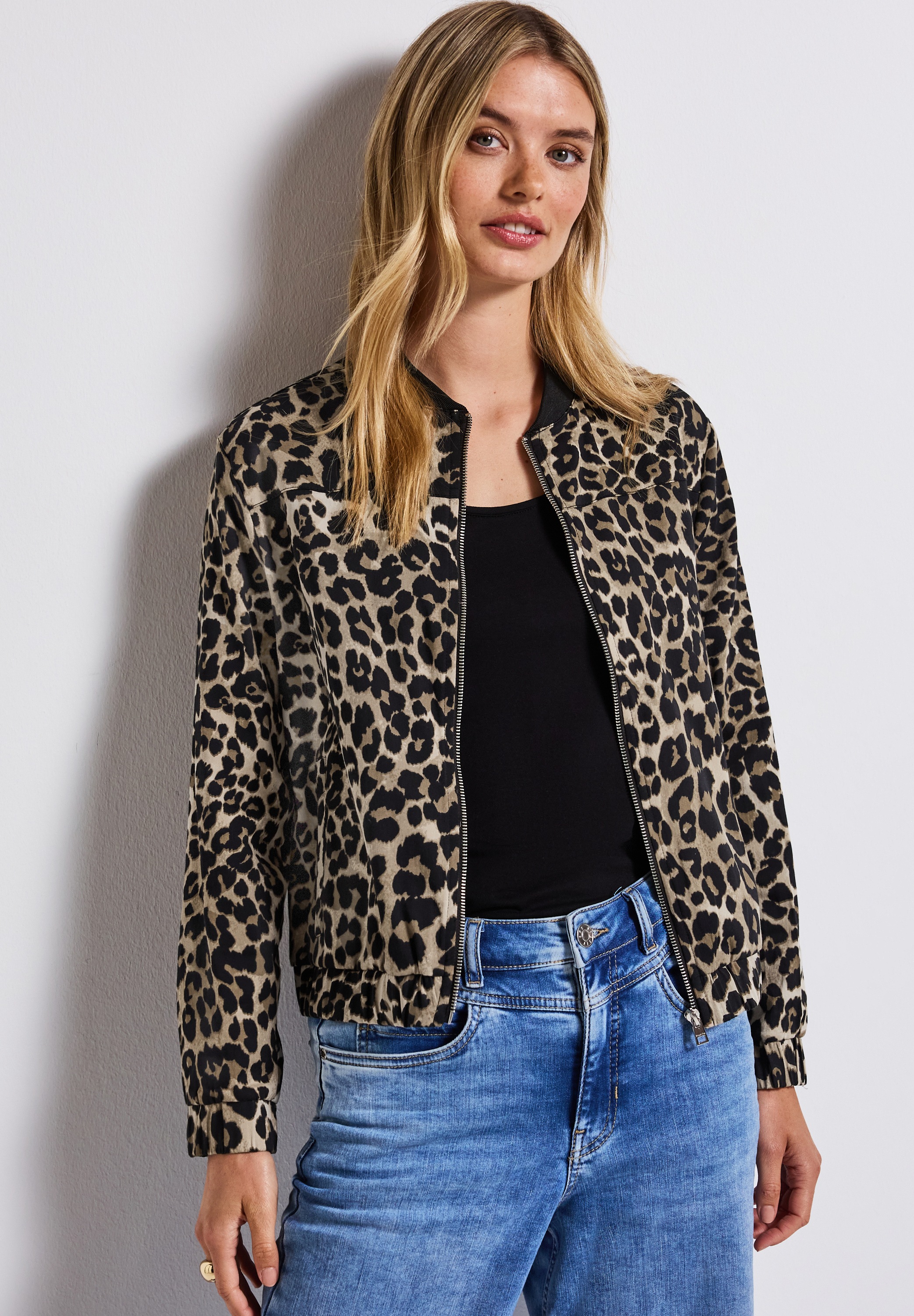 STREET ONE Blouson, ohne Kapuze, mit Leo-Print und Reißverschluss günstig online kaufen