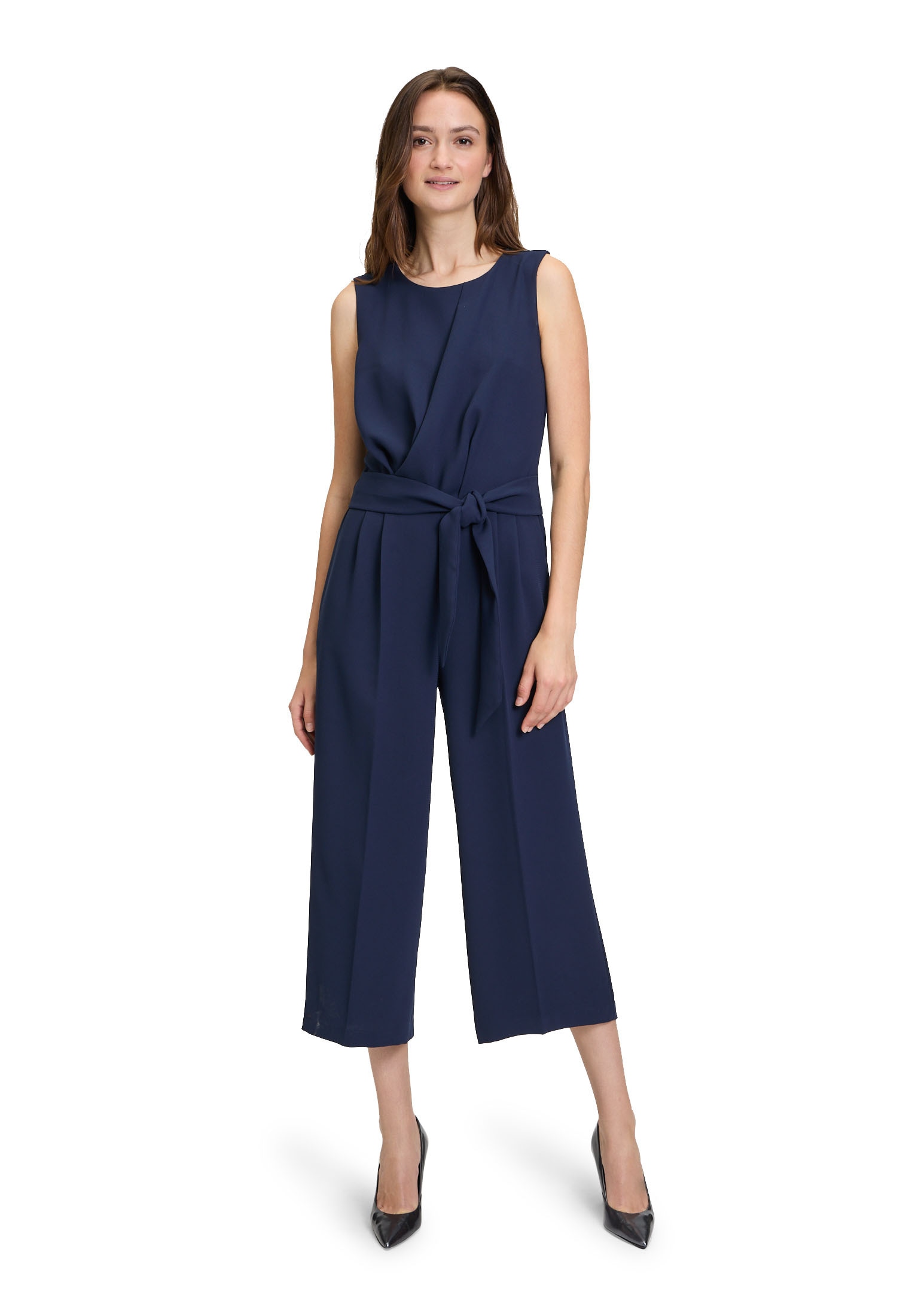 Betty&Co Overall "Betty & Co Jumpsuit ohne Arm", (1 tlg.), Falten