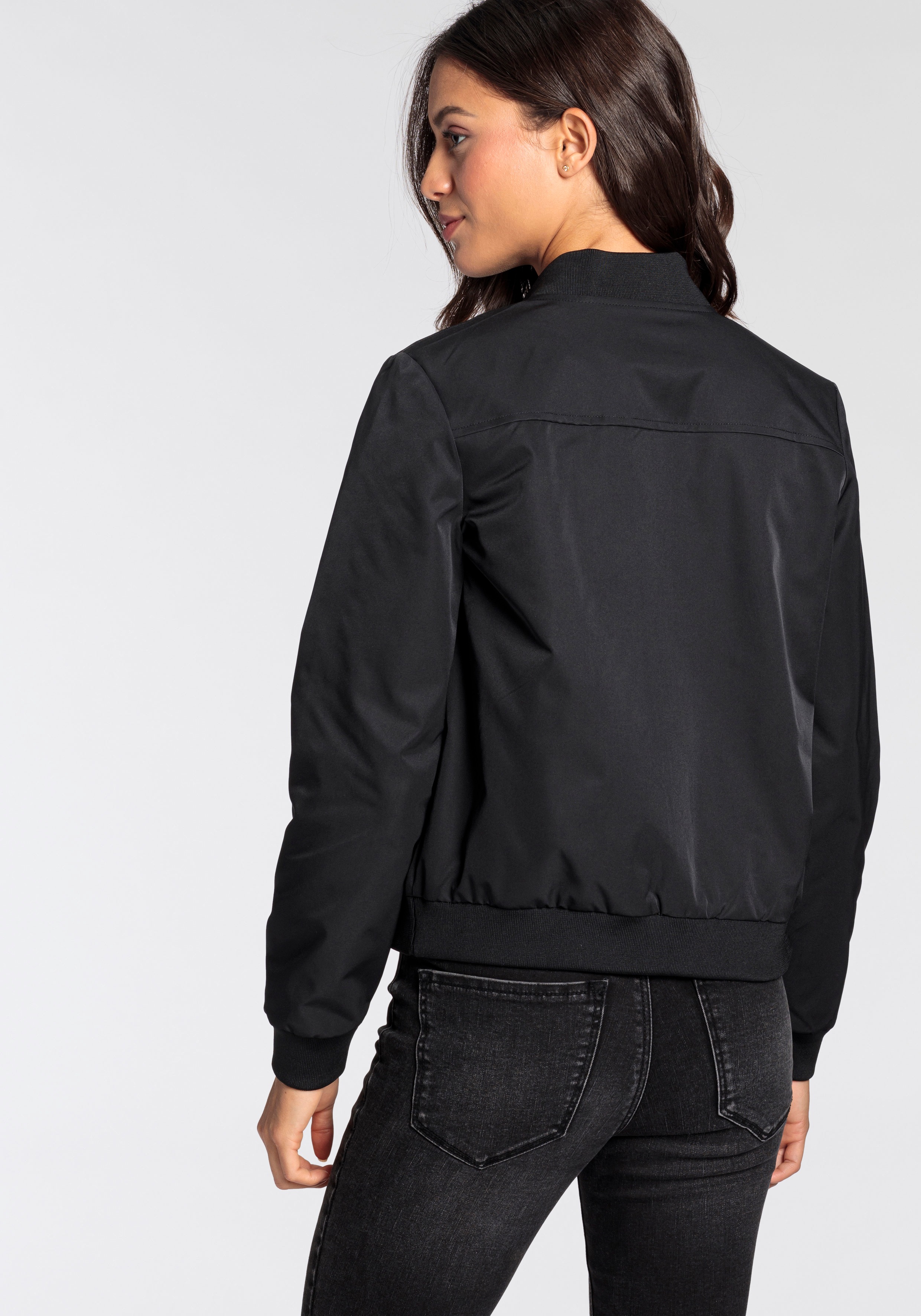 Thumbnail - AJC Blouson, modischer Look, mit Rippkragen, praktische Eingrifftaschen